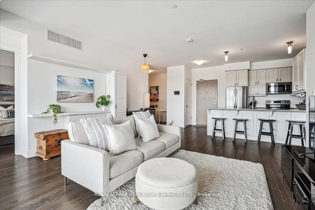 3028 Creekshore Common, #105