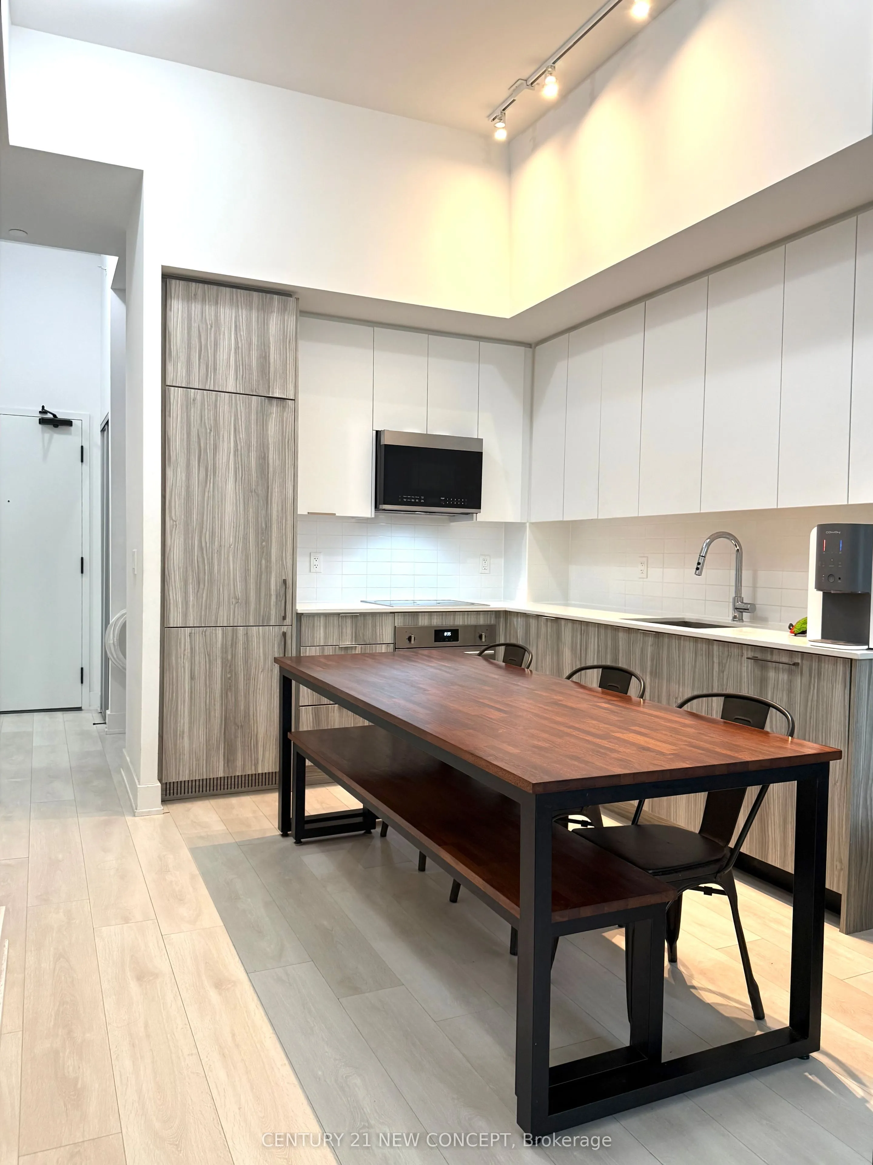 2481 Taunton Road, #360