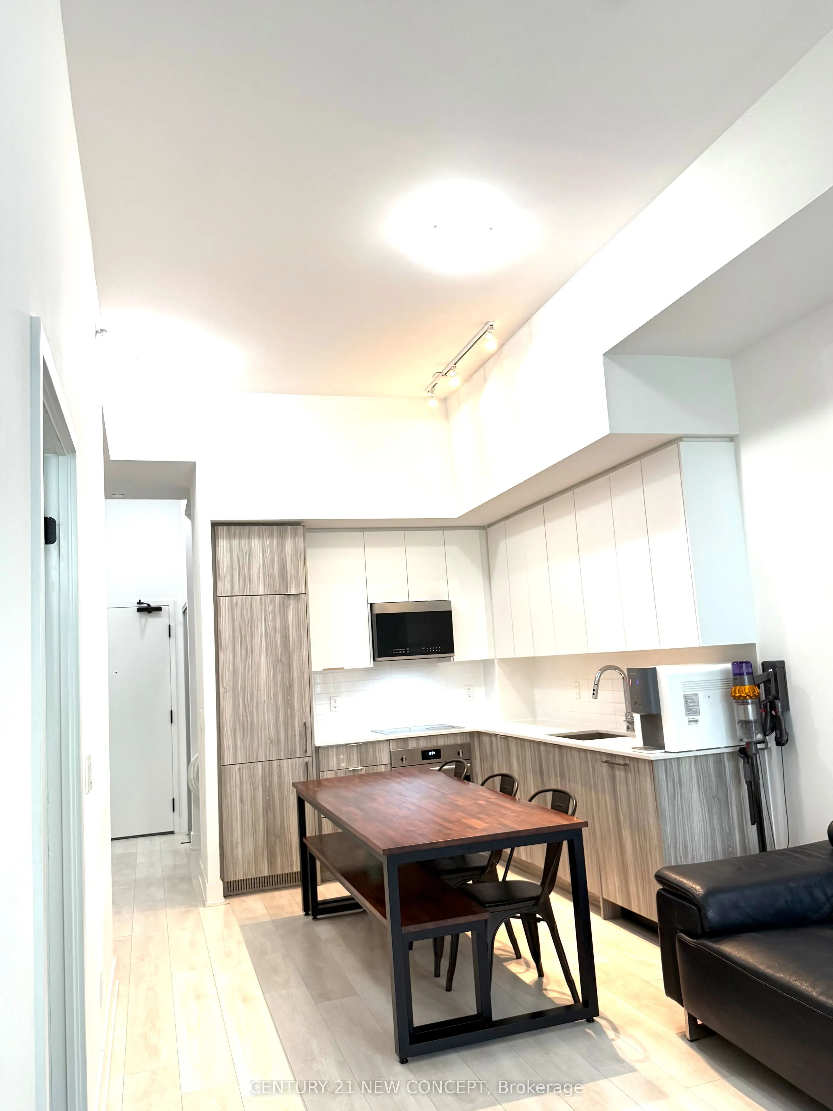 2481 Taunton Road, #360