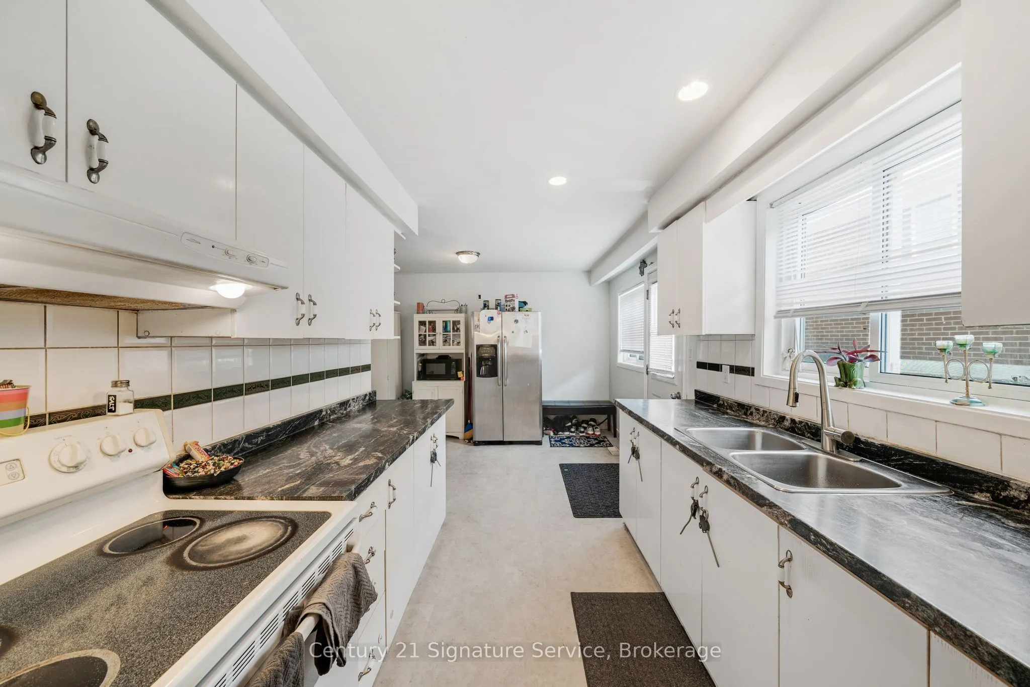 144 Voltarie Crescent