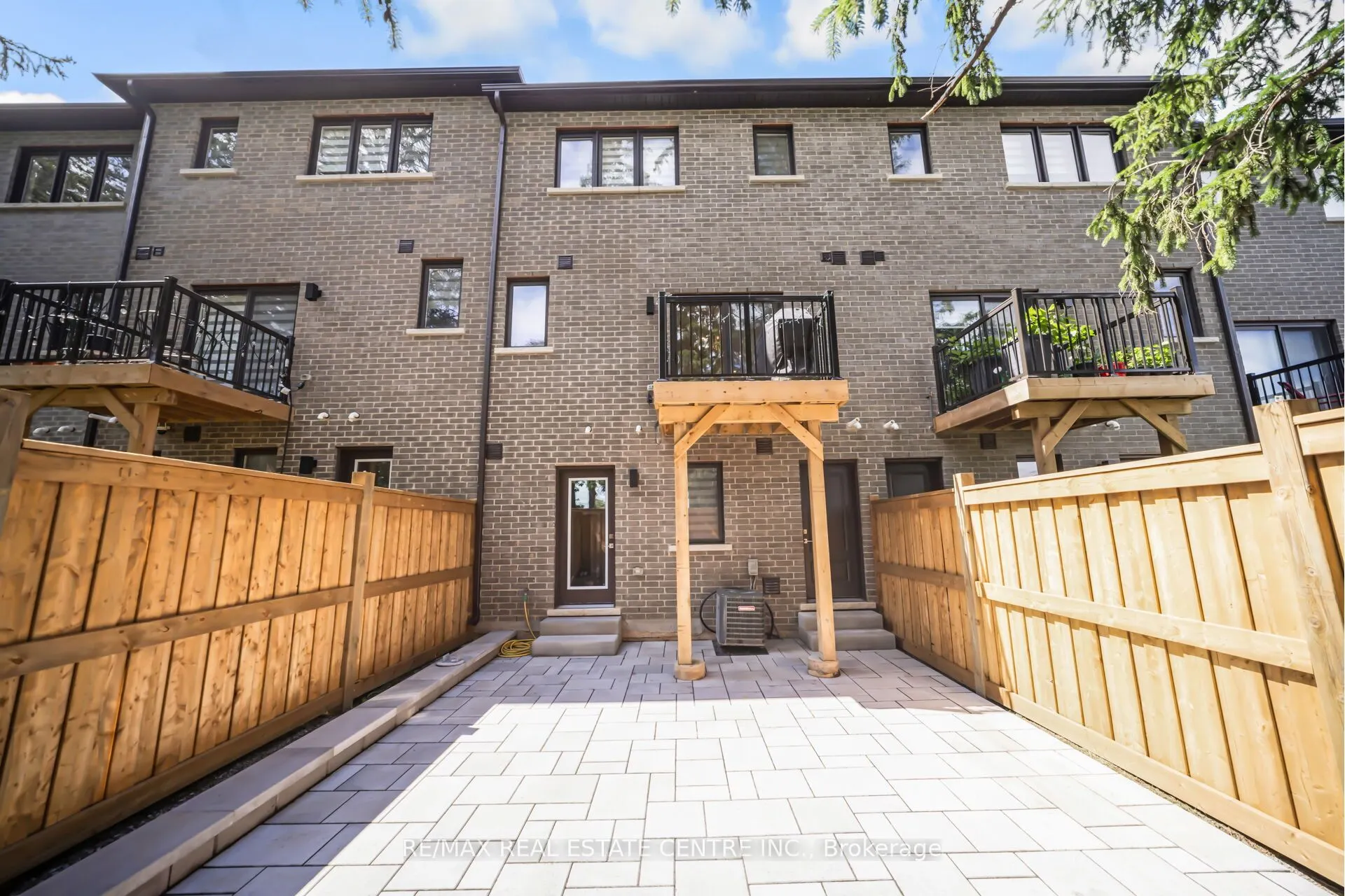 7 Briar Court