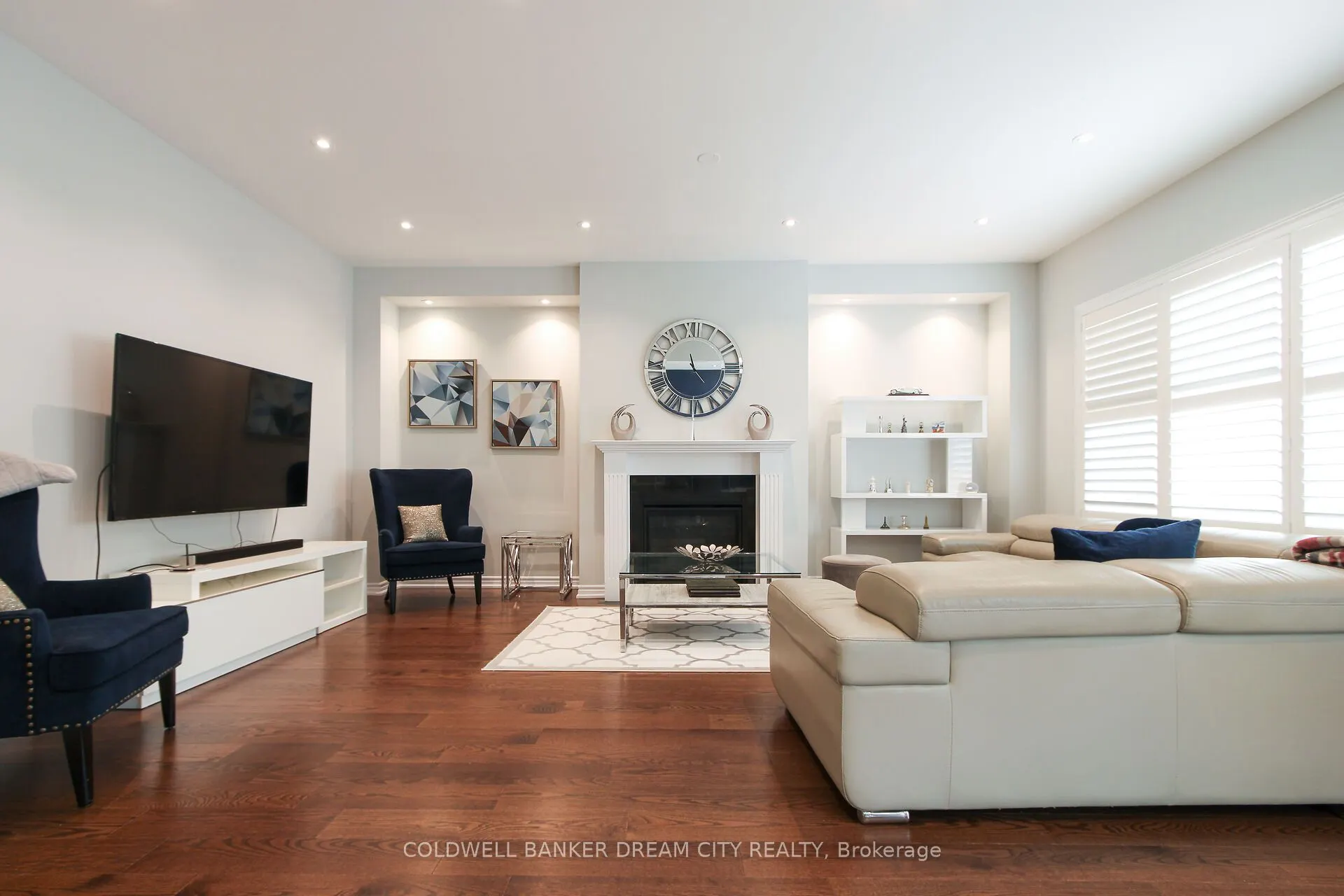 450 Brisdale Drive