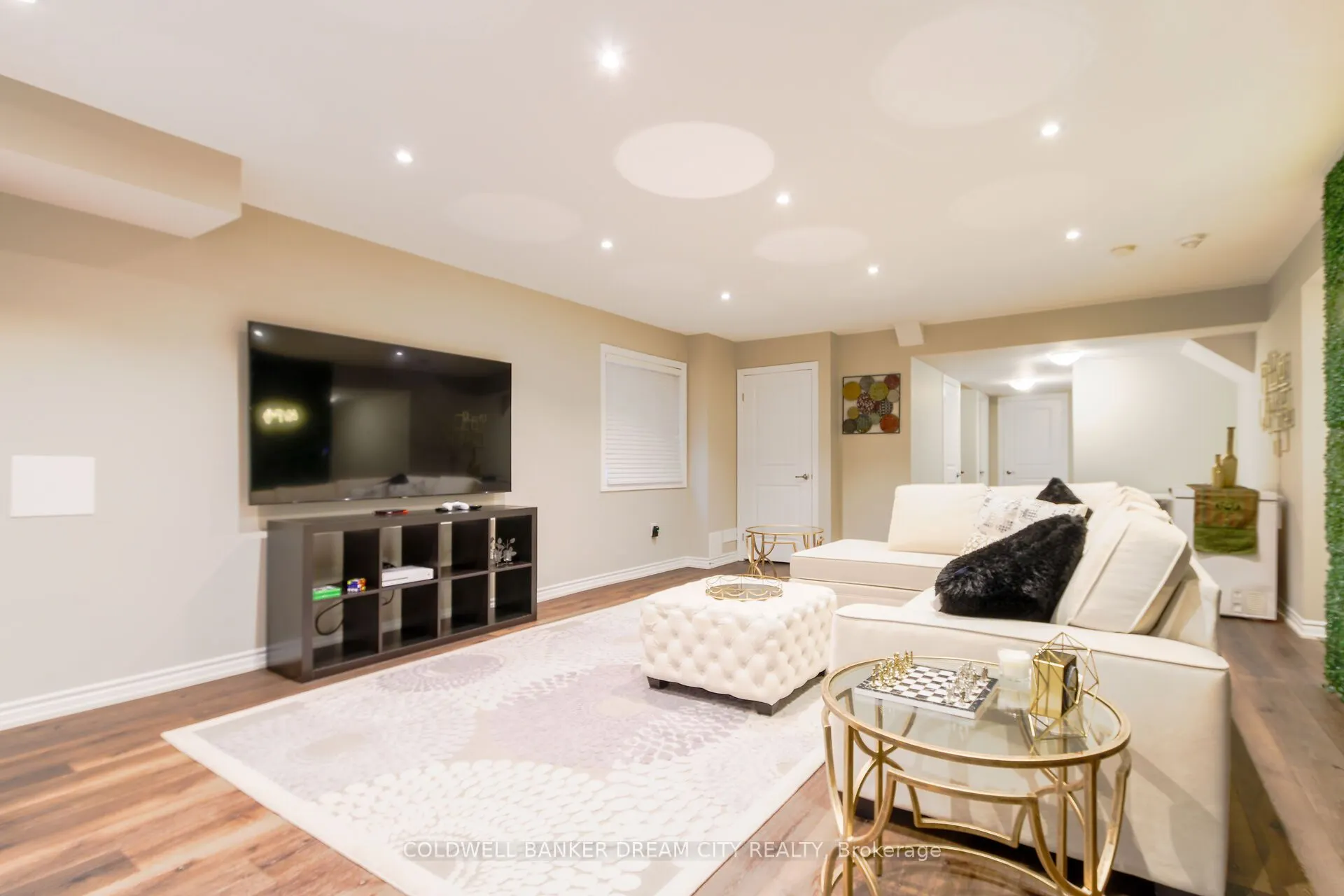 450 Brisdale Drive