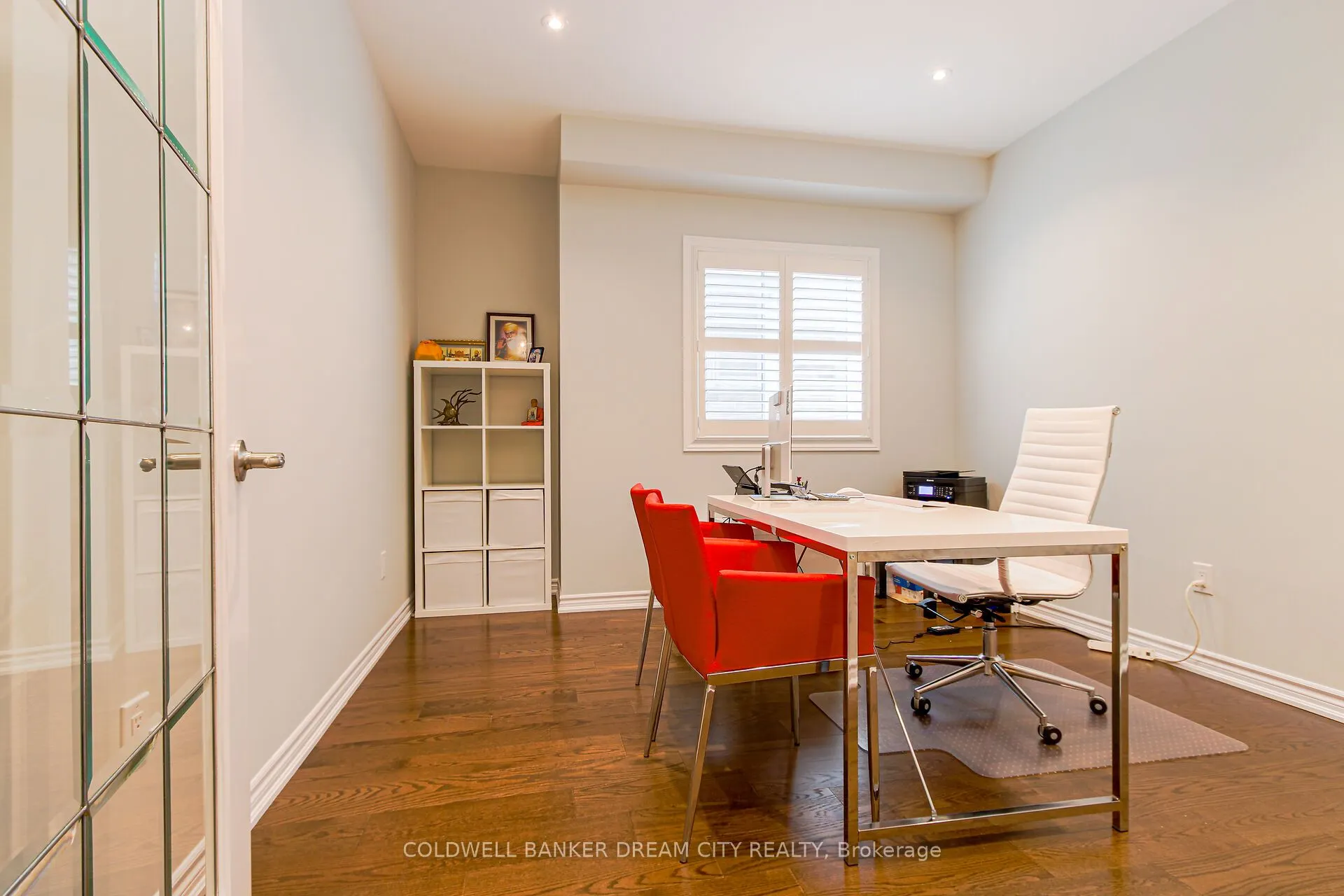 450 Brisdale Drive