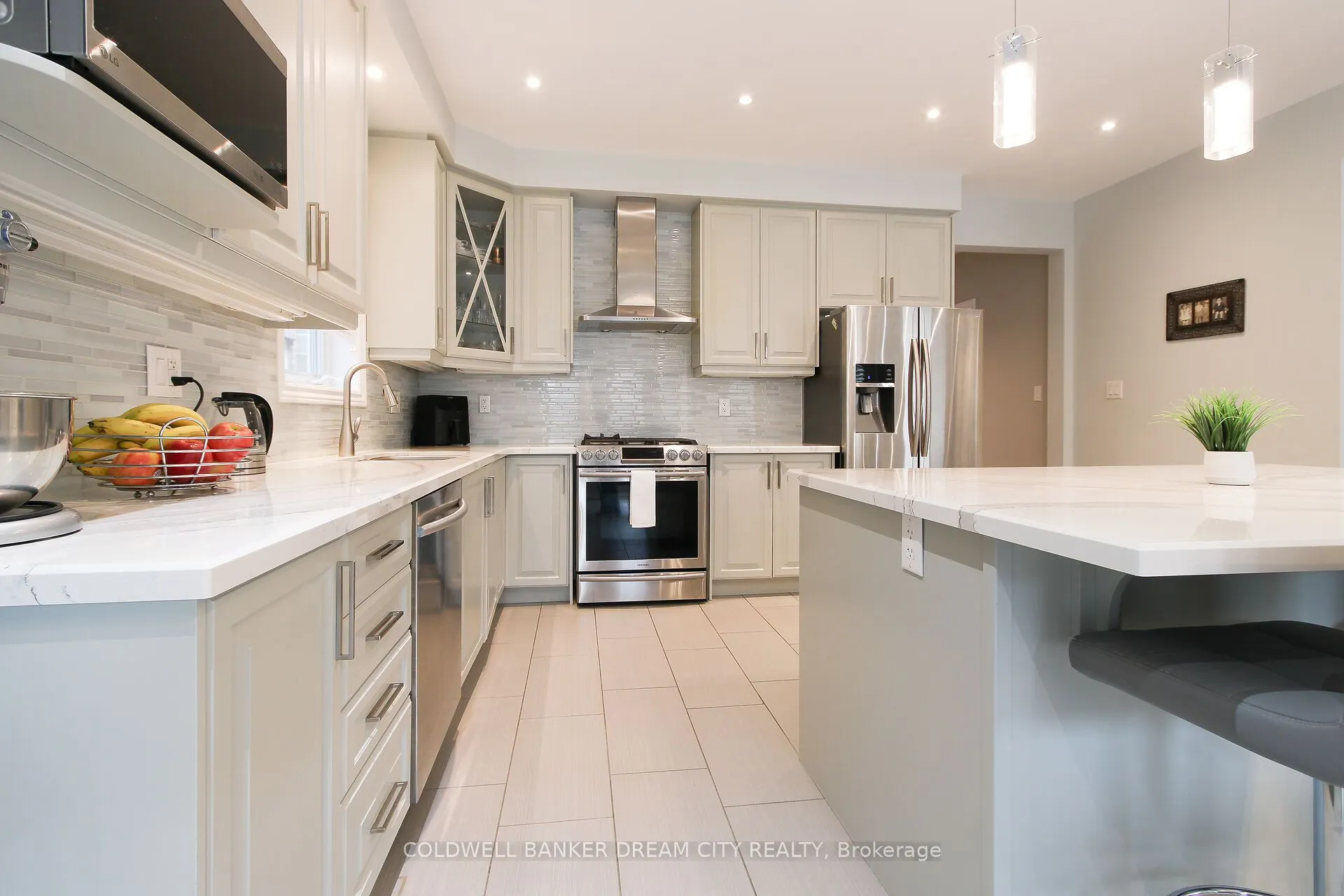 450 Brisdale Drive