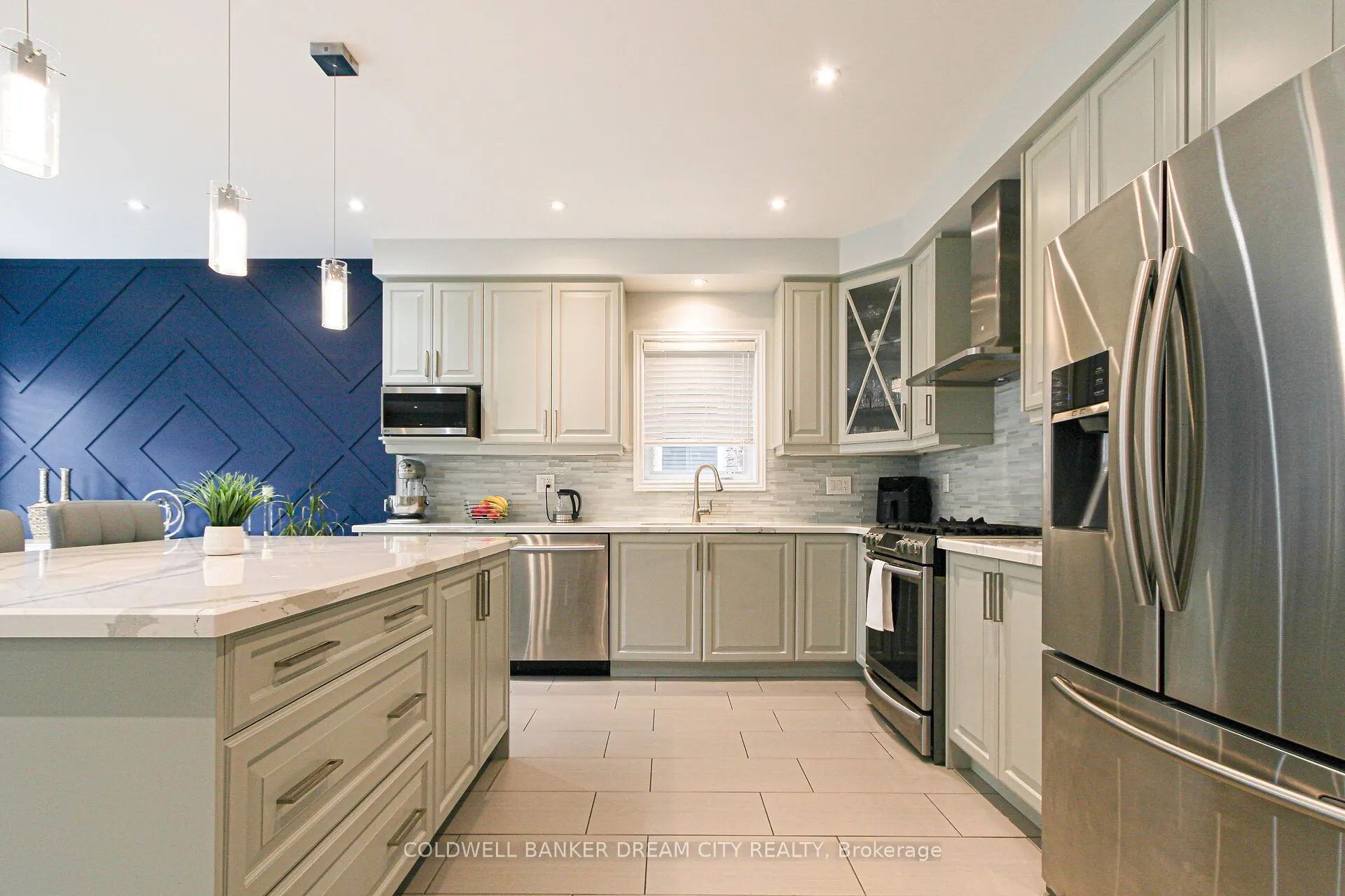 450 Brisdale Drive