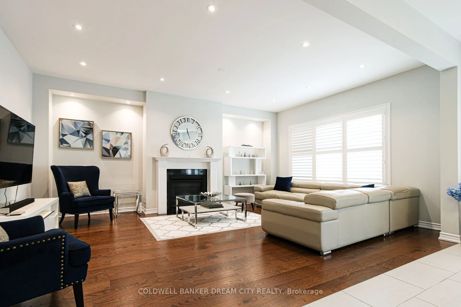 450 Brisdale Drive