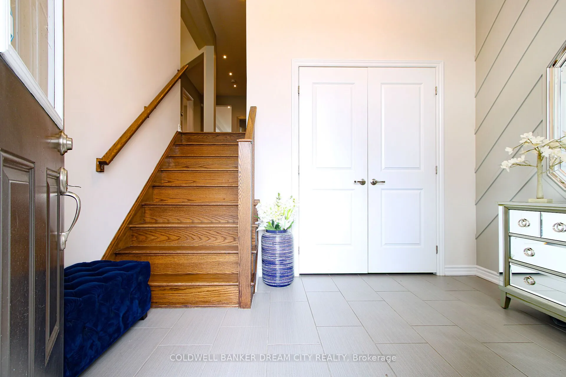 450 Brisdale Drive