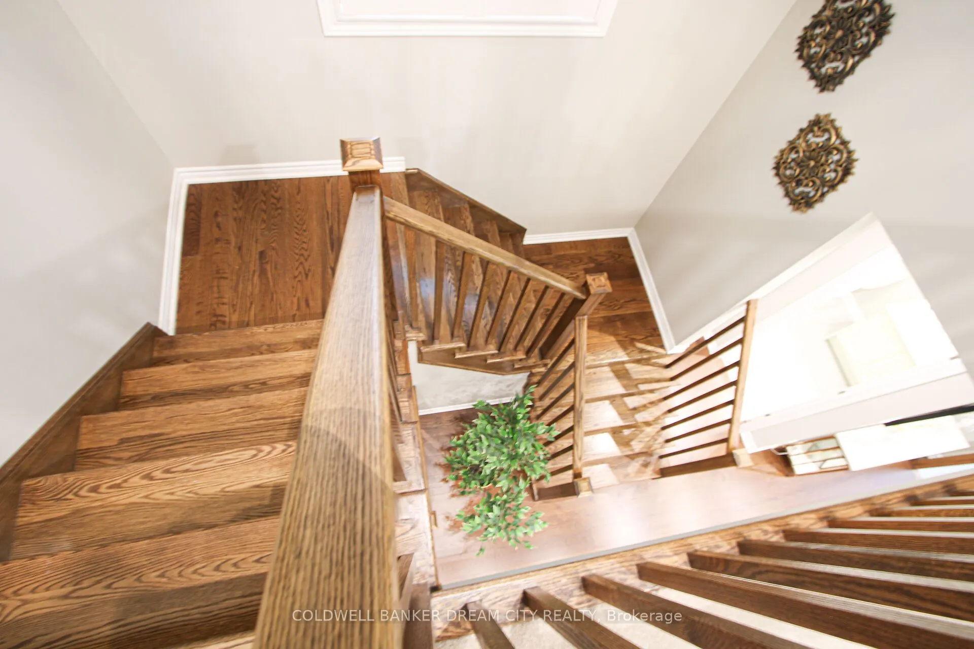 450 Brisdale Drive