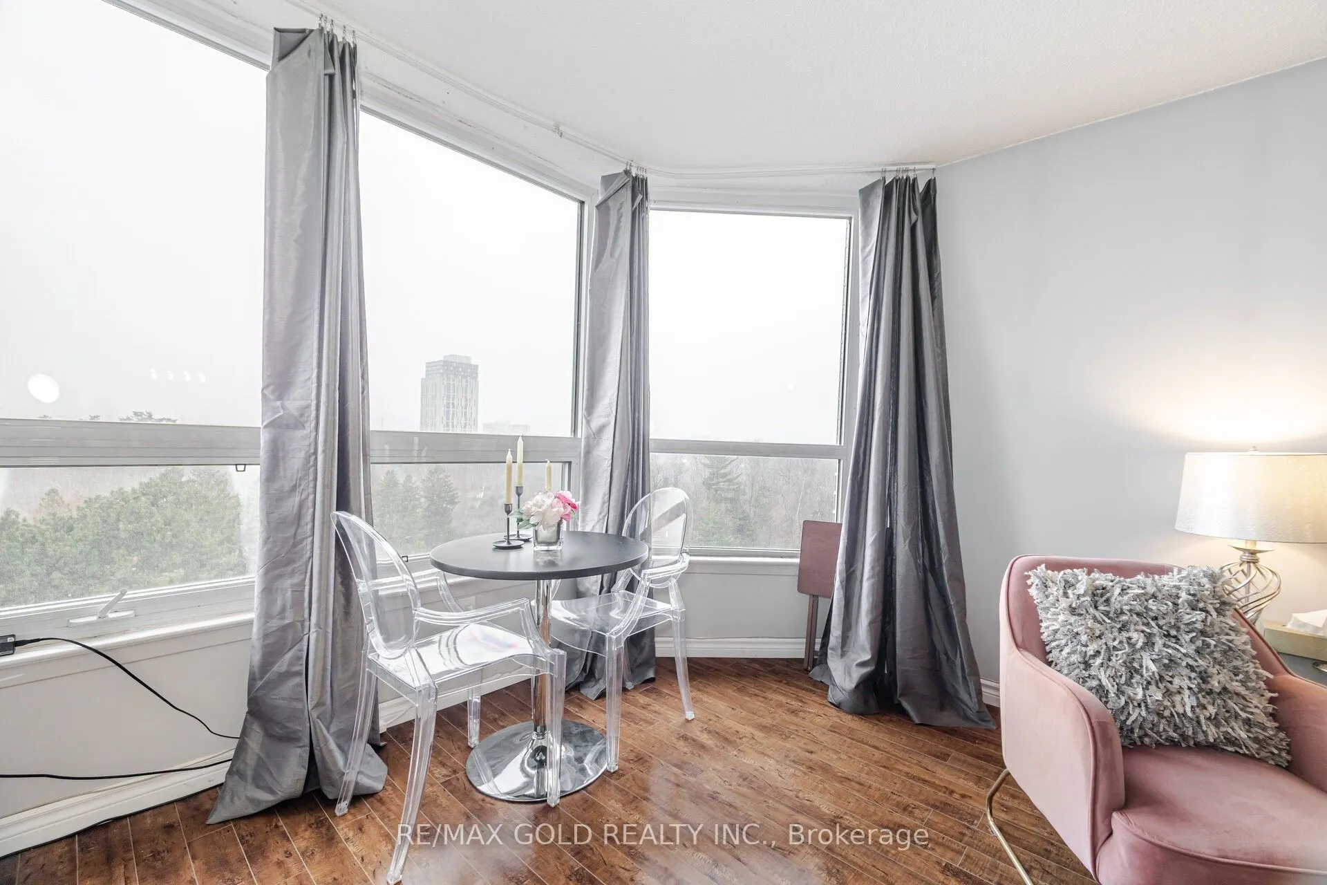 8 Lisa Street, #903