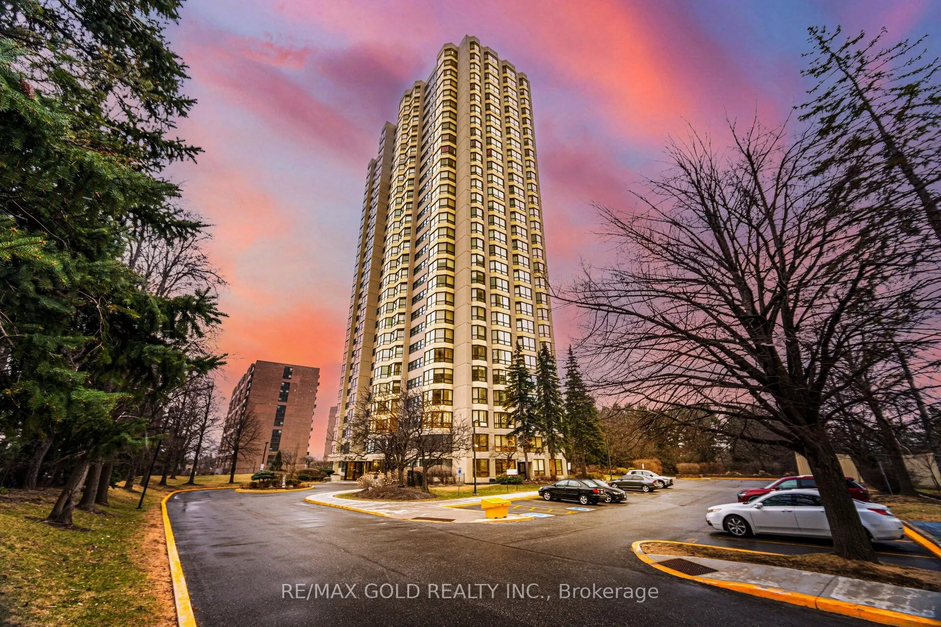8 Lisa Street, #903