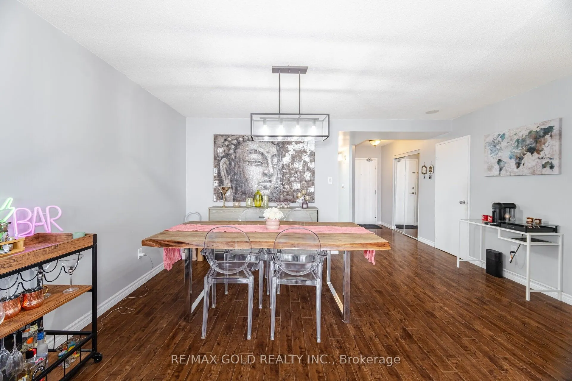 8 Lisa Street, #903