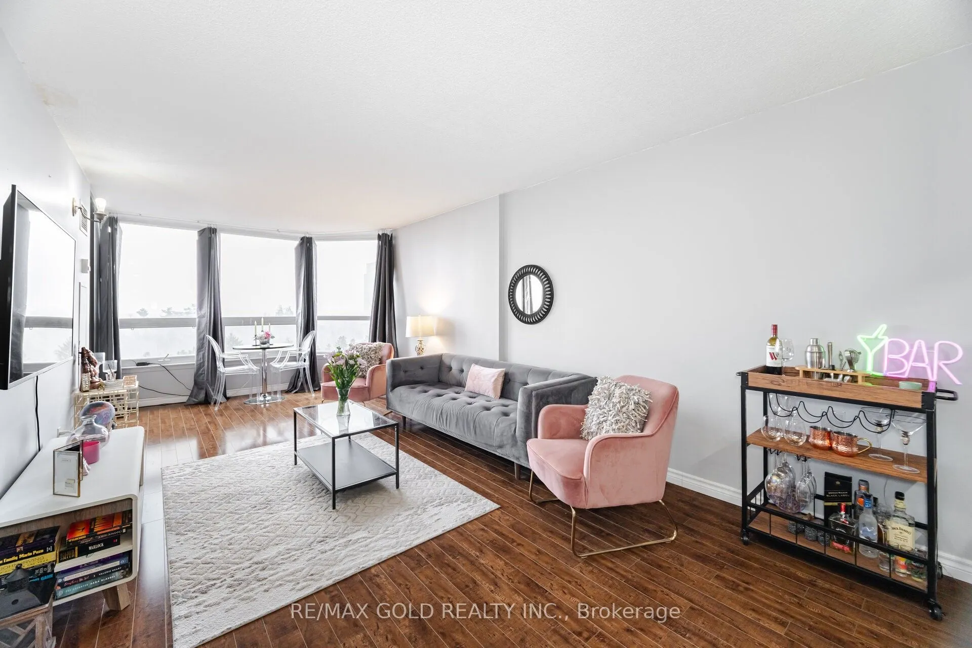 8 Lisa Street, #903