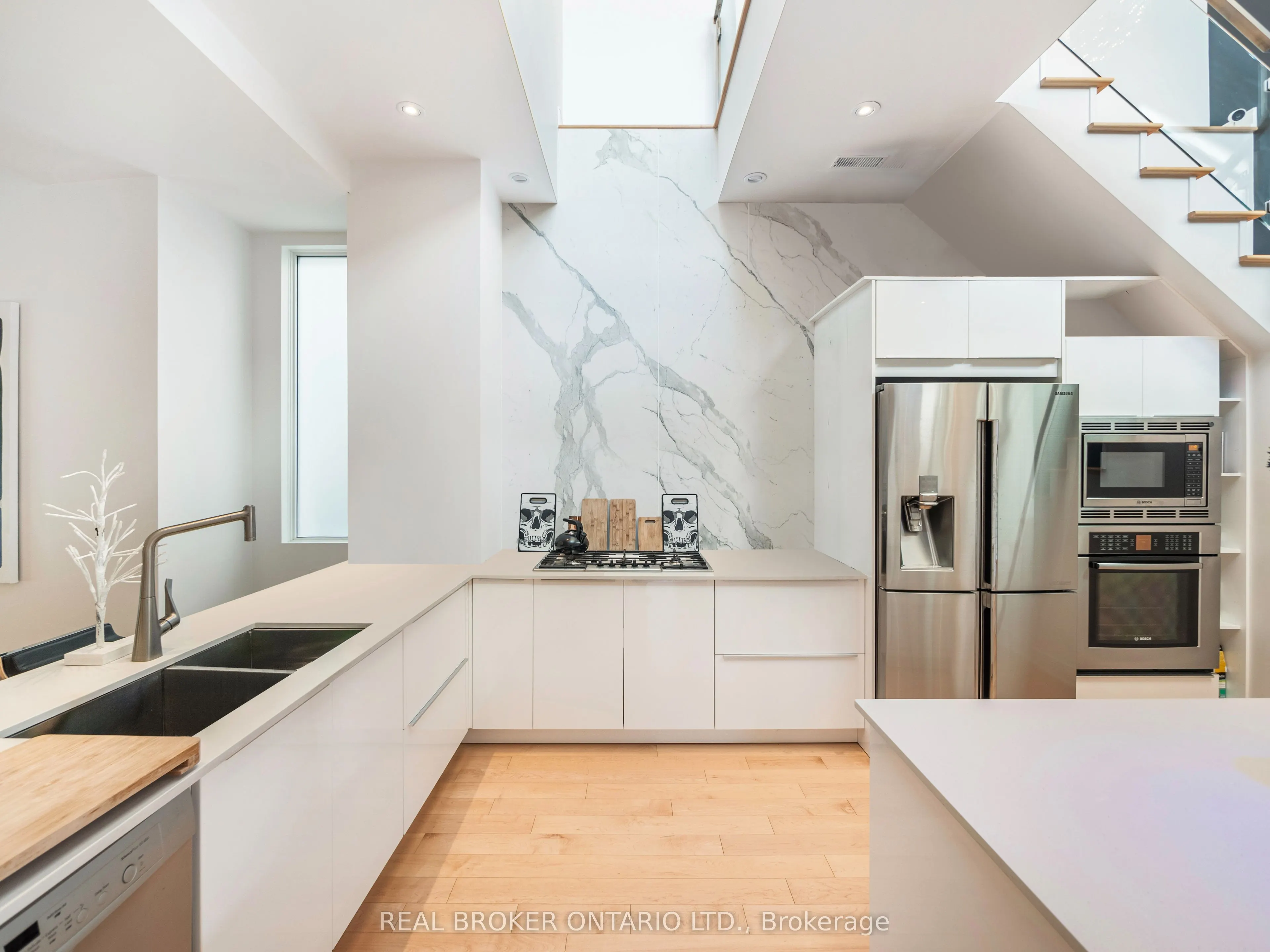 88 South Kingsway Way