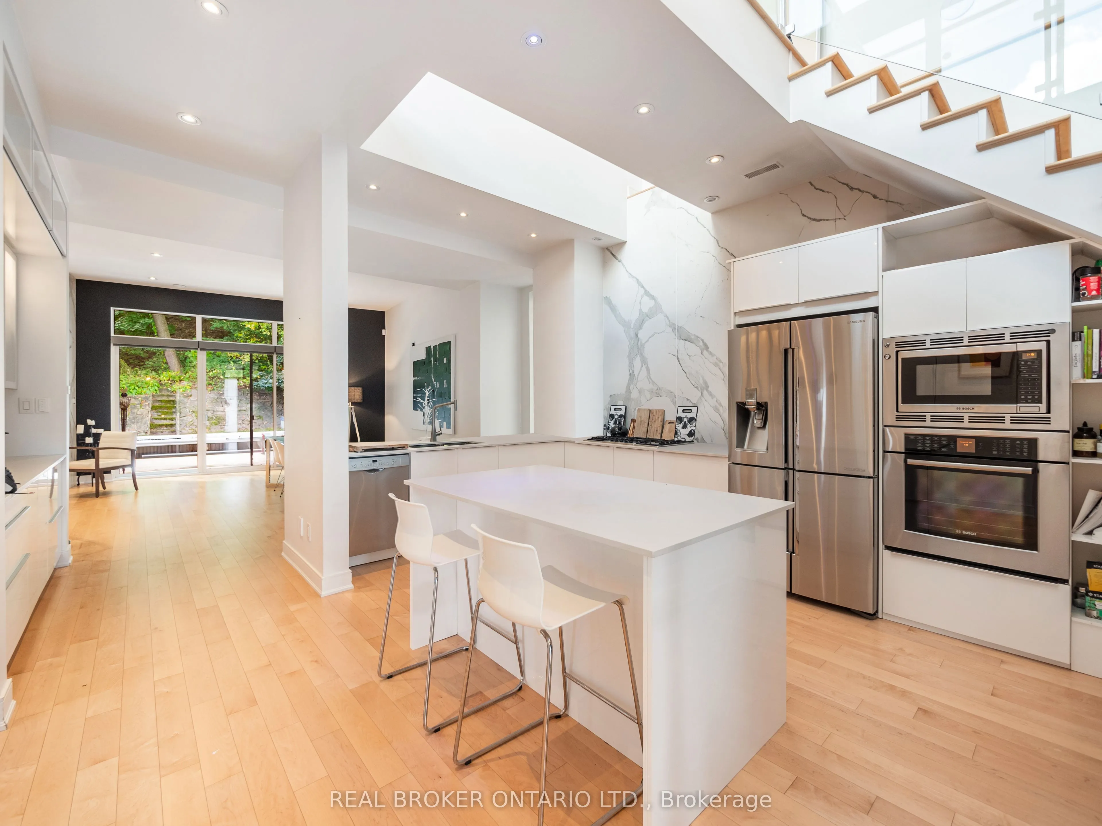 88 South Kingsway Way