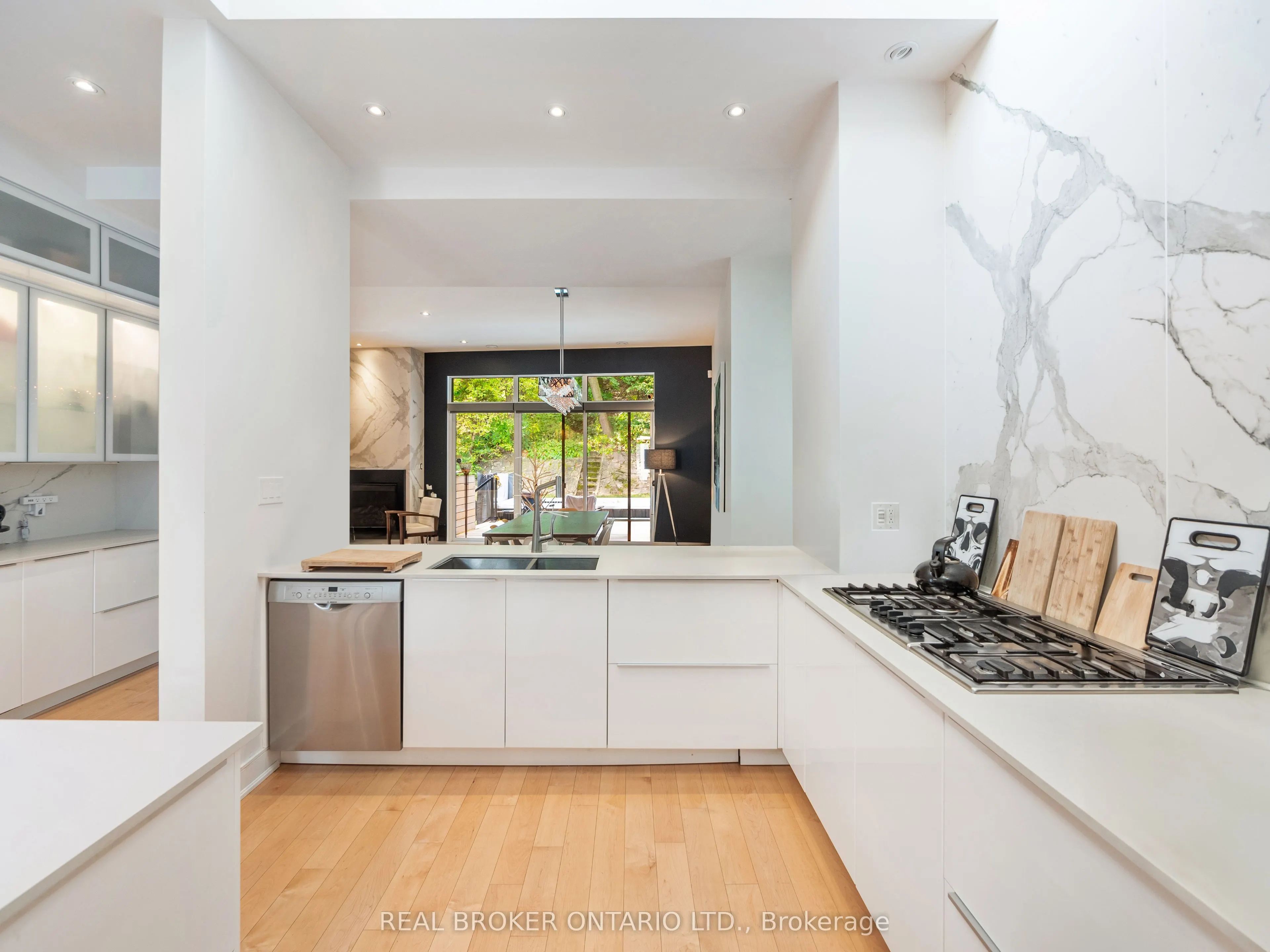 88 South Kingsway Way