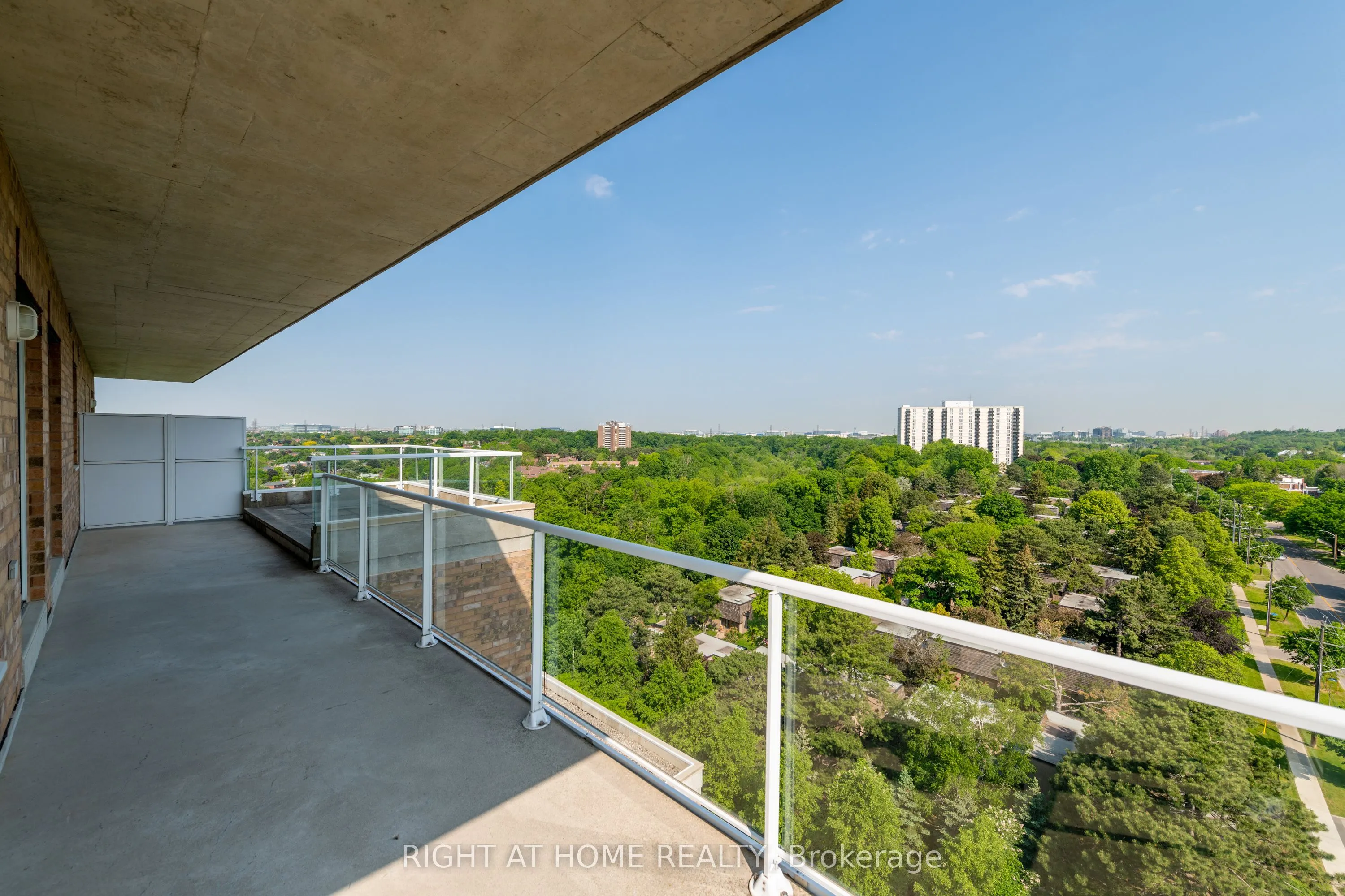 350 Mill Road, #UPH2