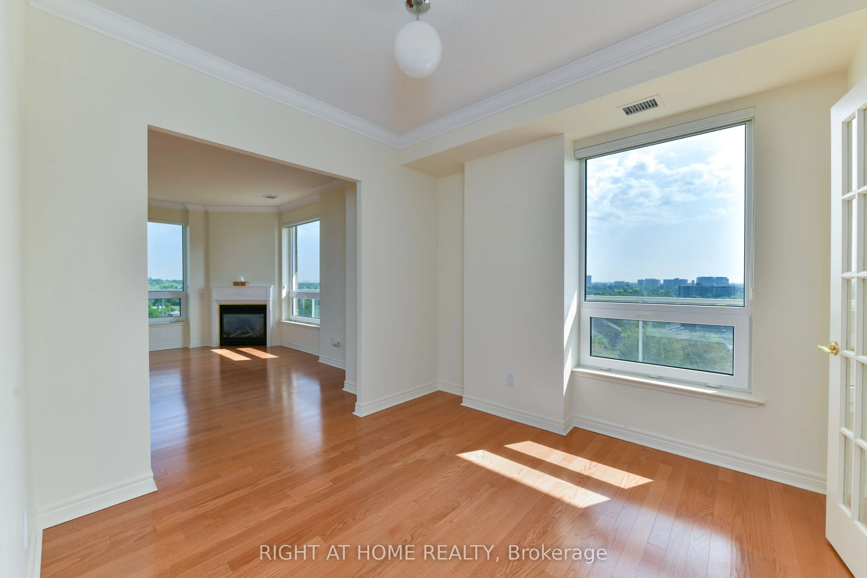 350 Mill Road, #UPH2
