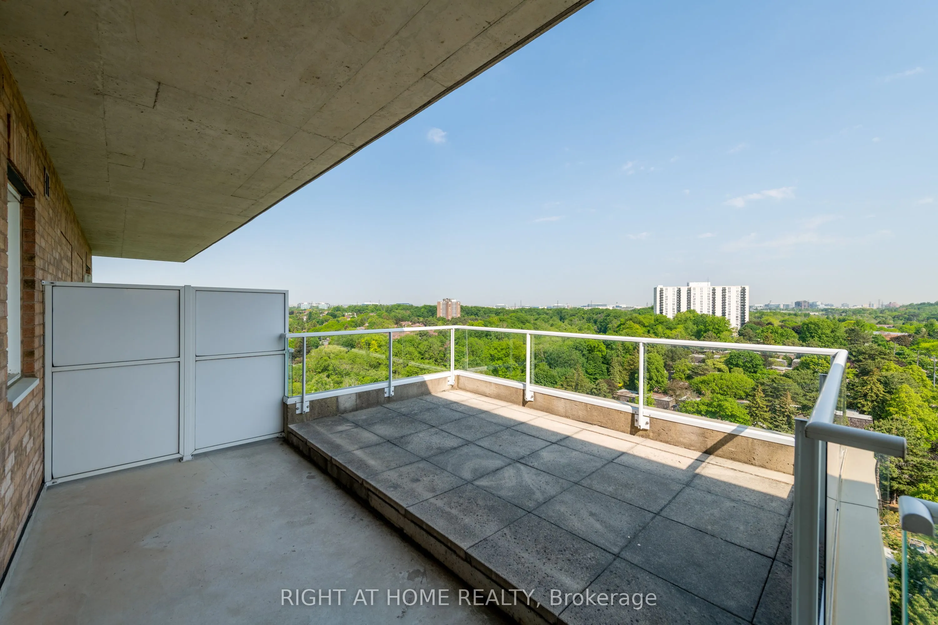 350 Mill Road, #UPH2