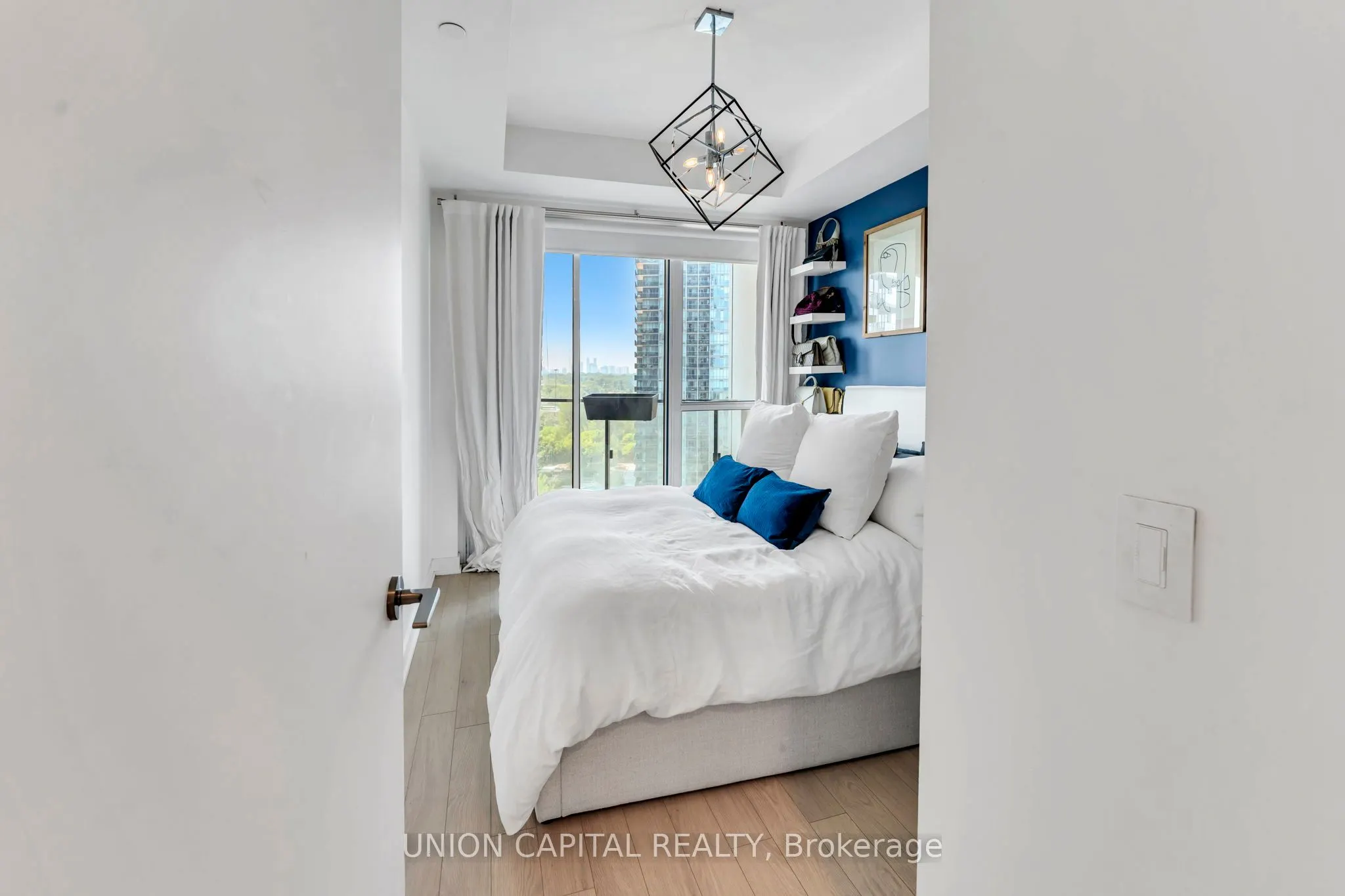10 Parklawn Road, #1305