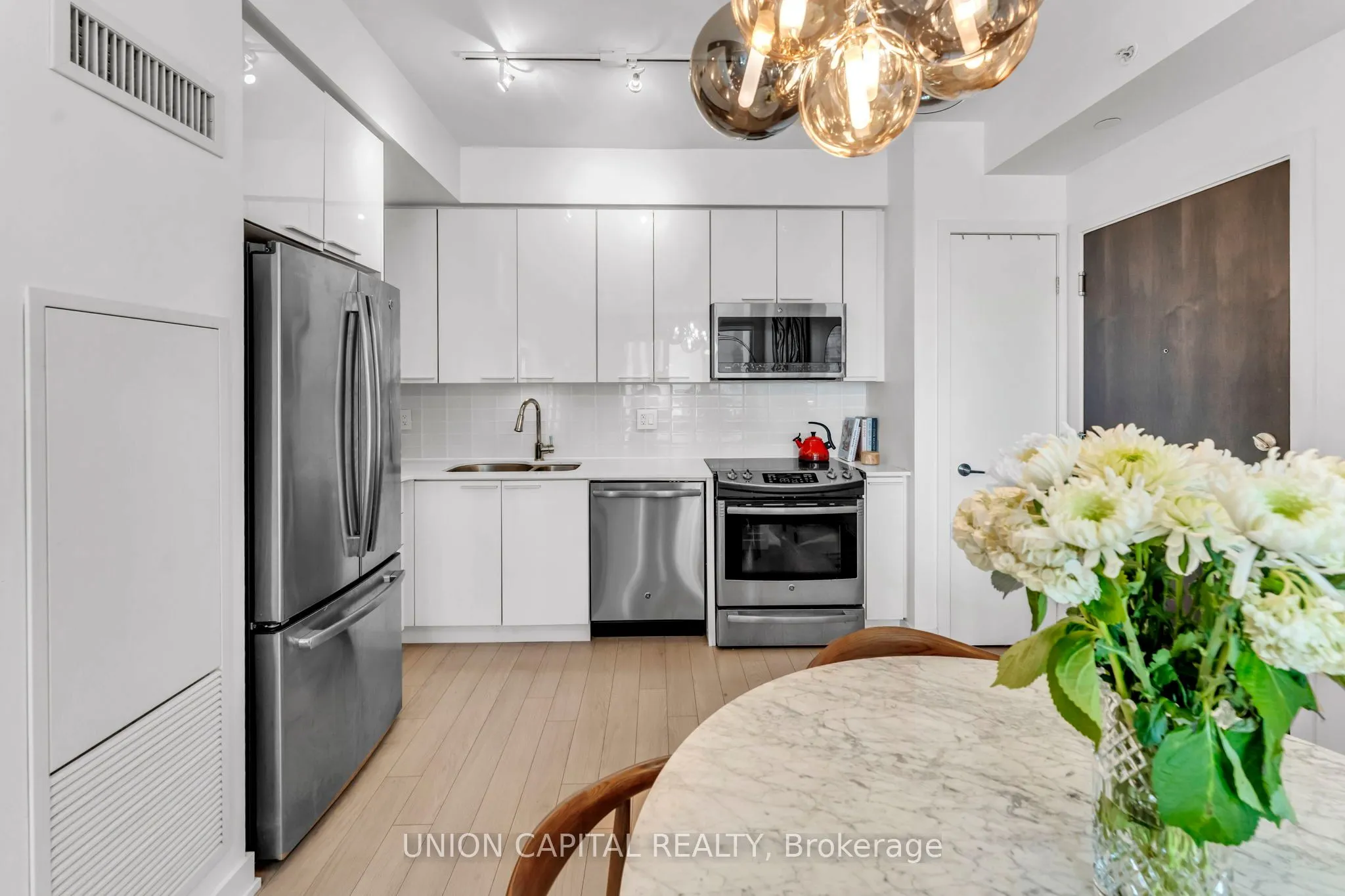 10 Parklawn Road, #1305