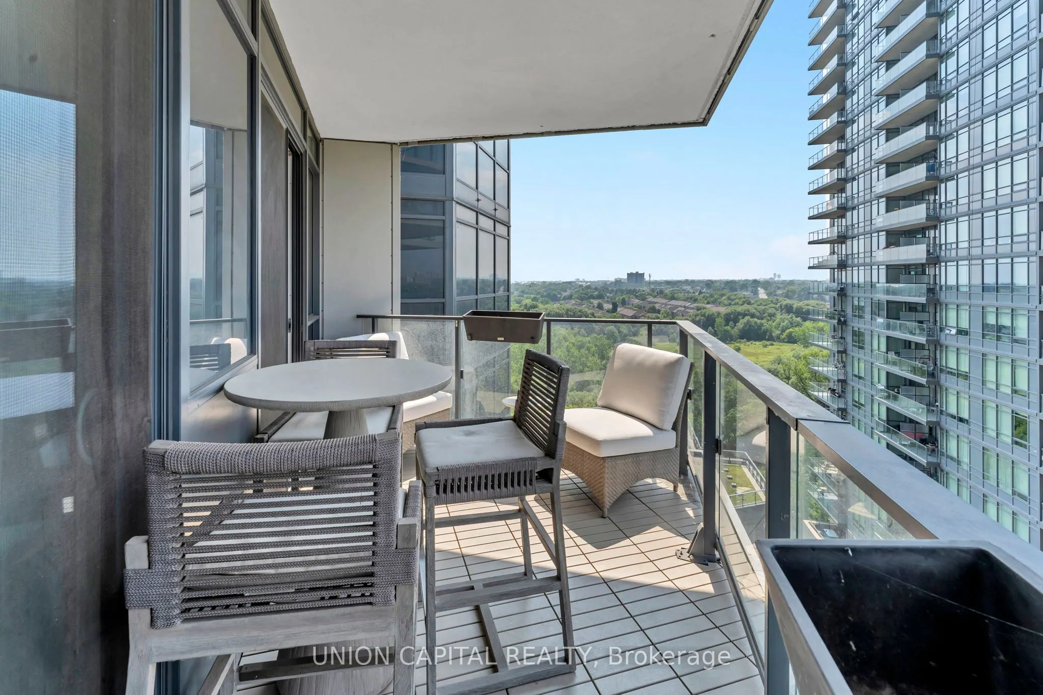 10 Parklawn Road, #1305