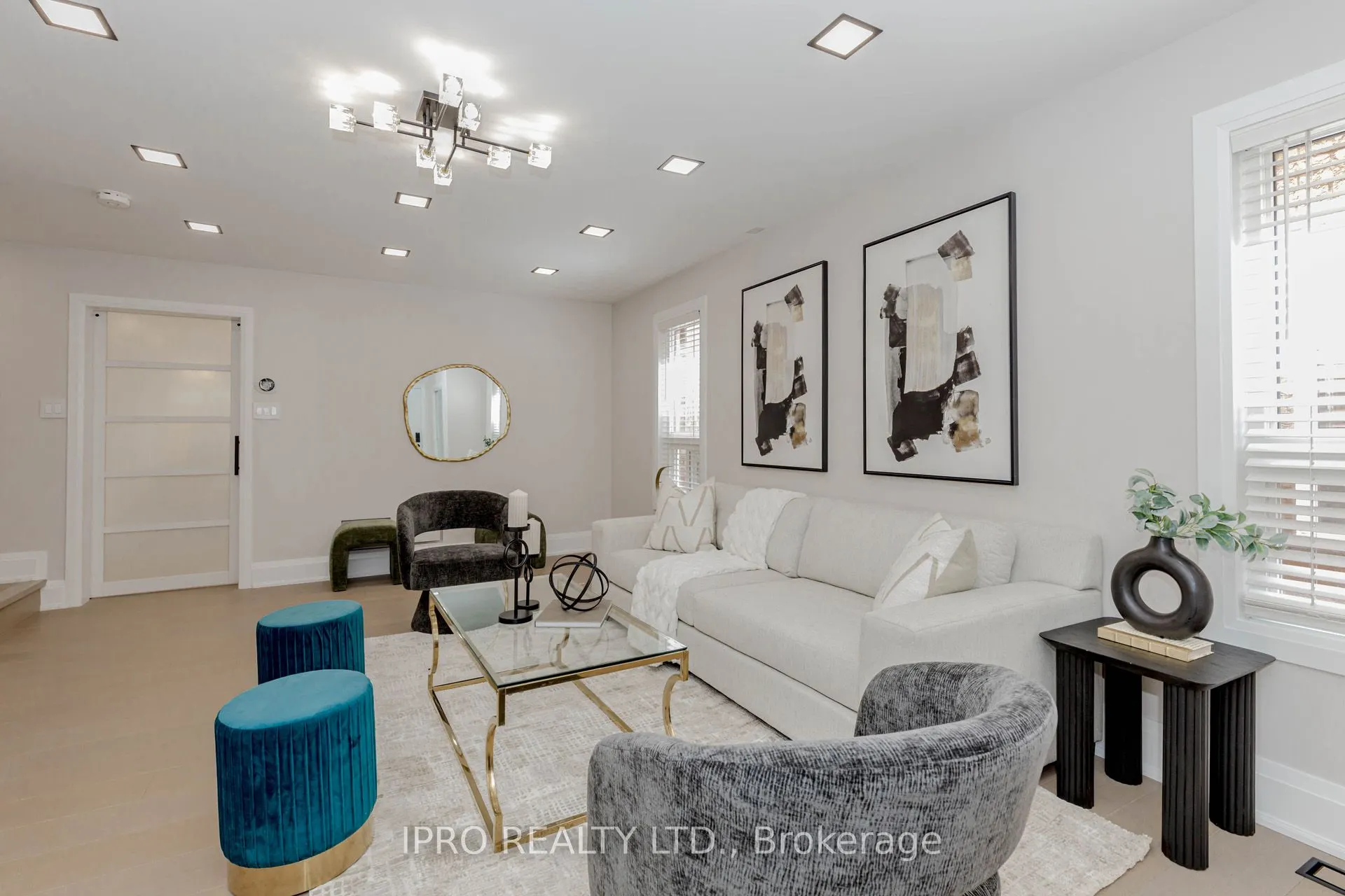 5696 Margarita Crescent