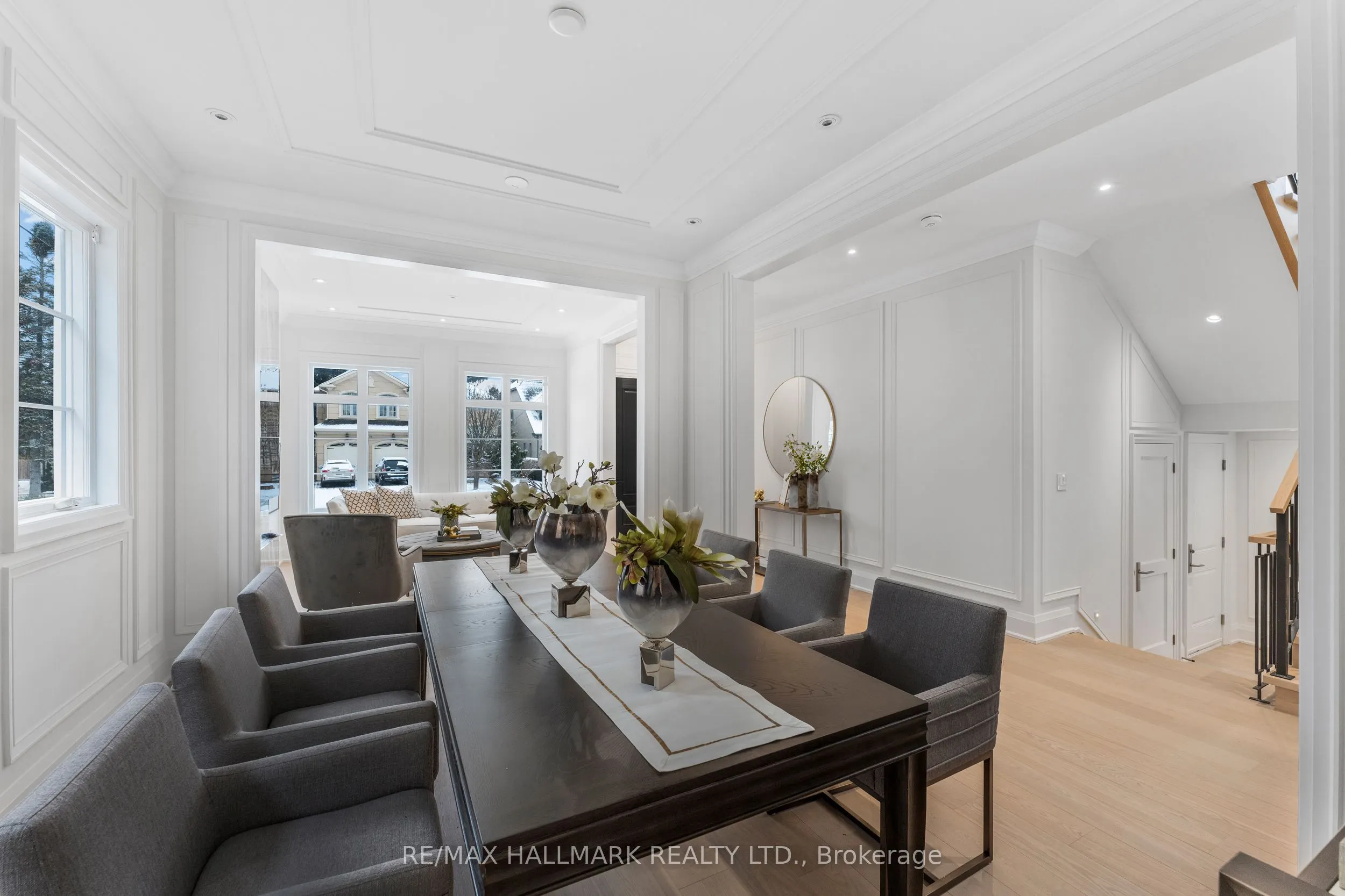 42 Agar Crescent