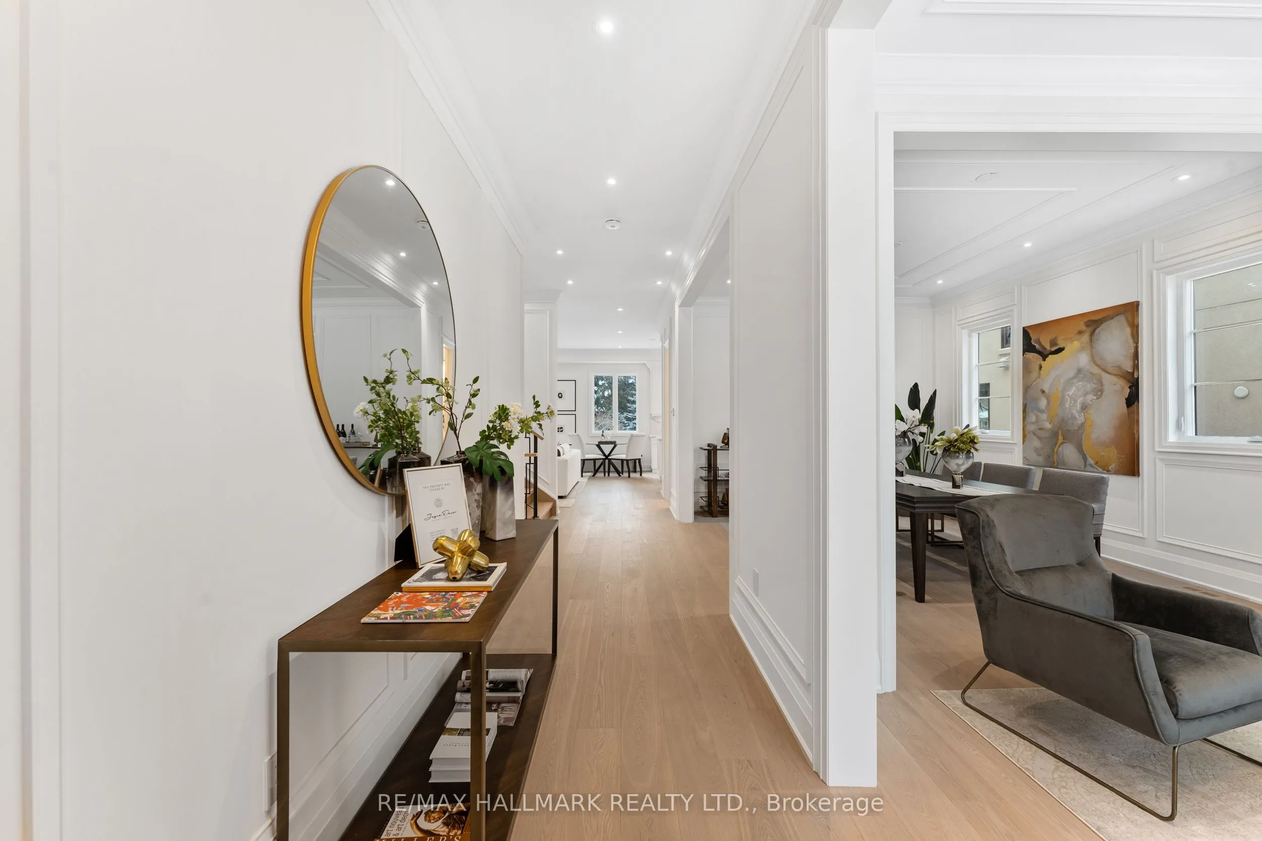42 Agar Crescent