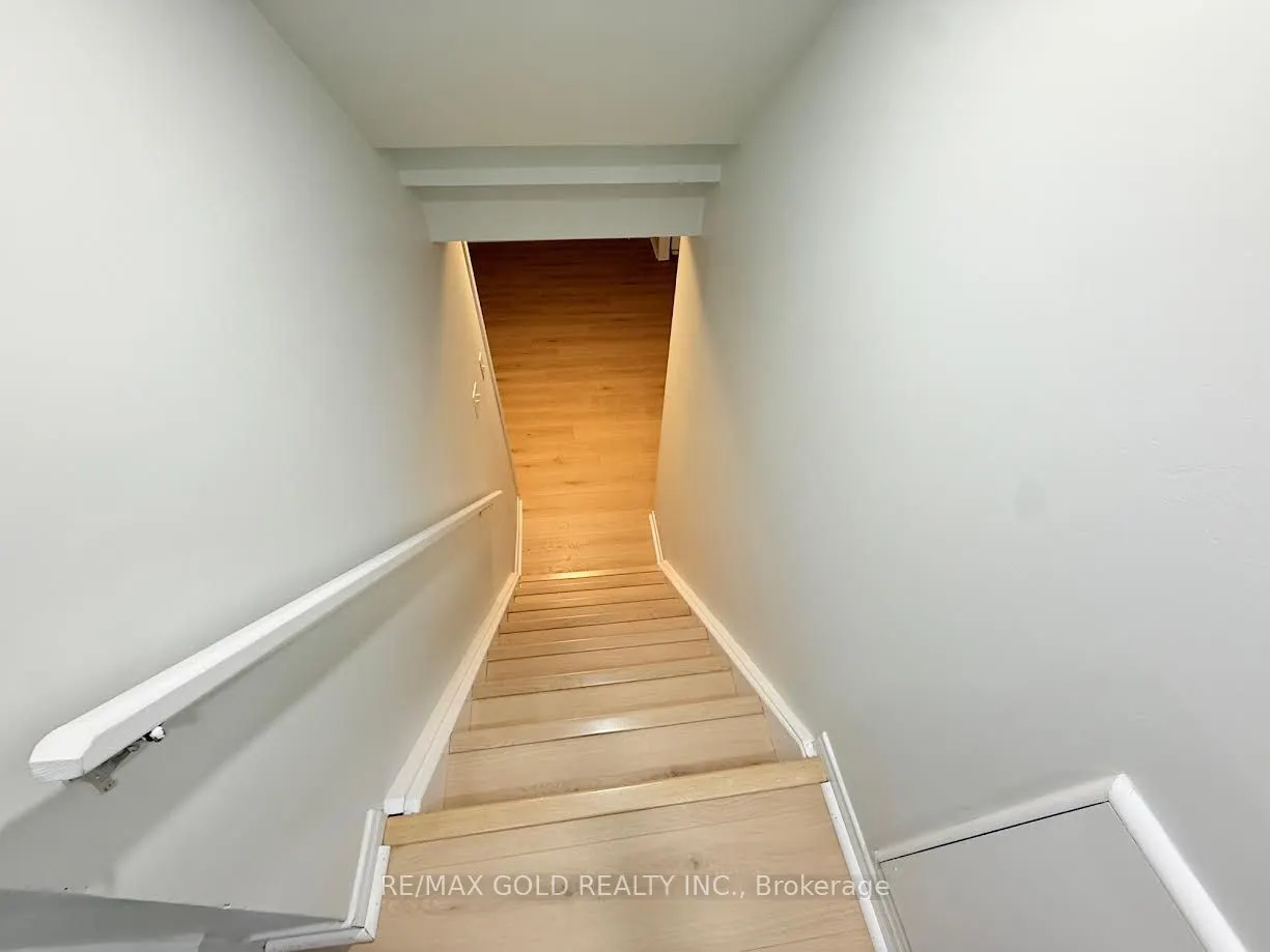 5444 Razorbill Court