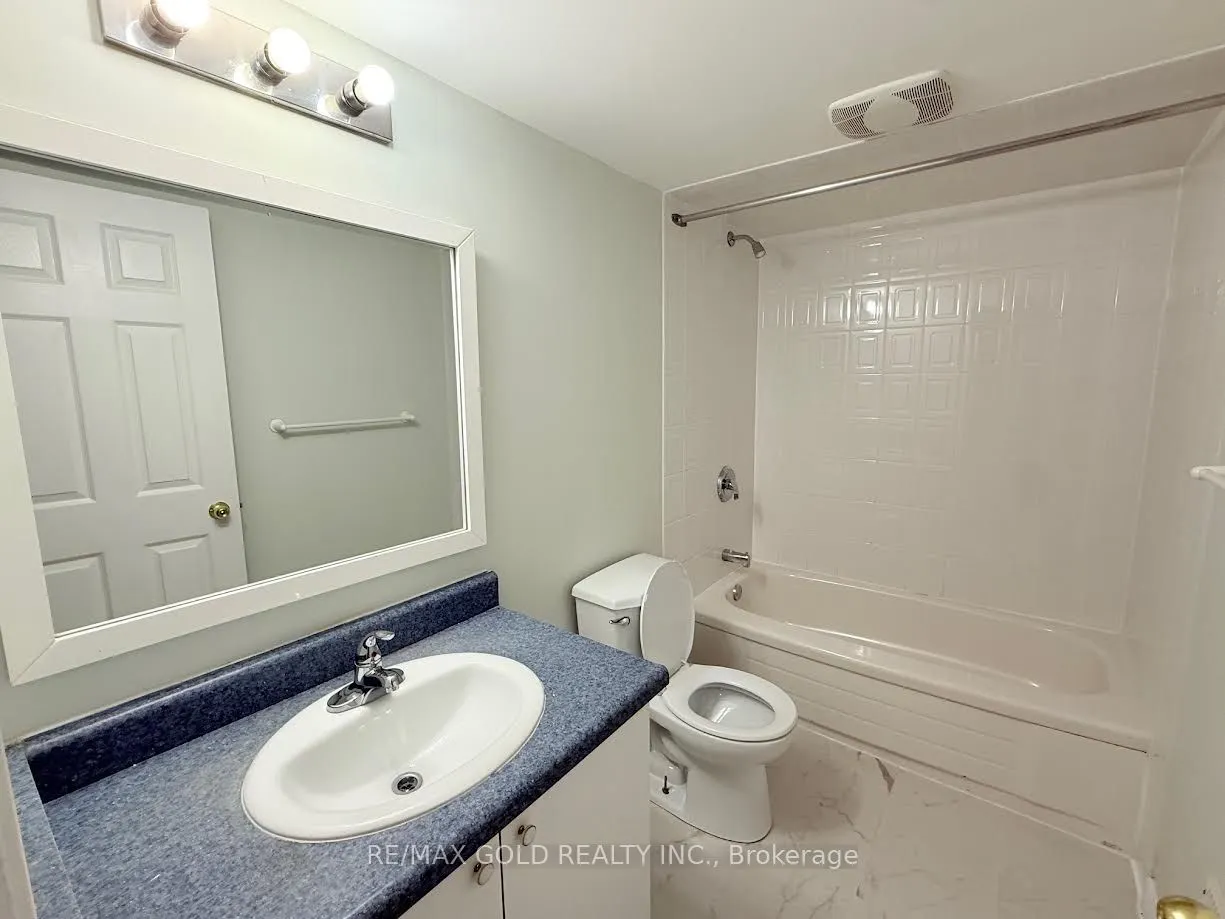 5444 Razorbill Court