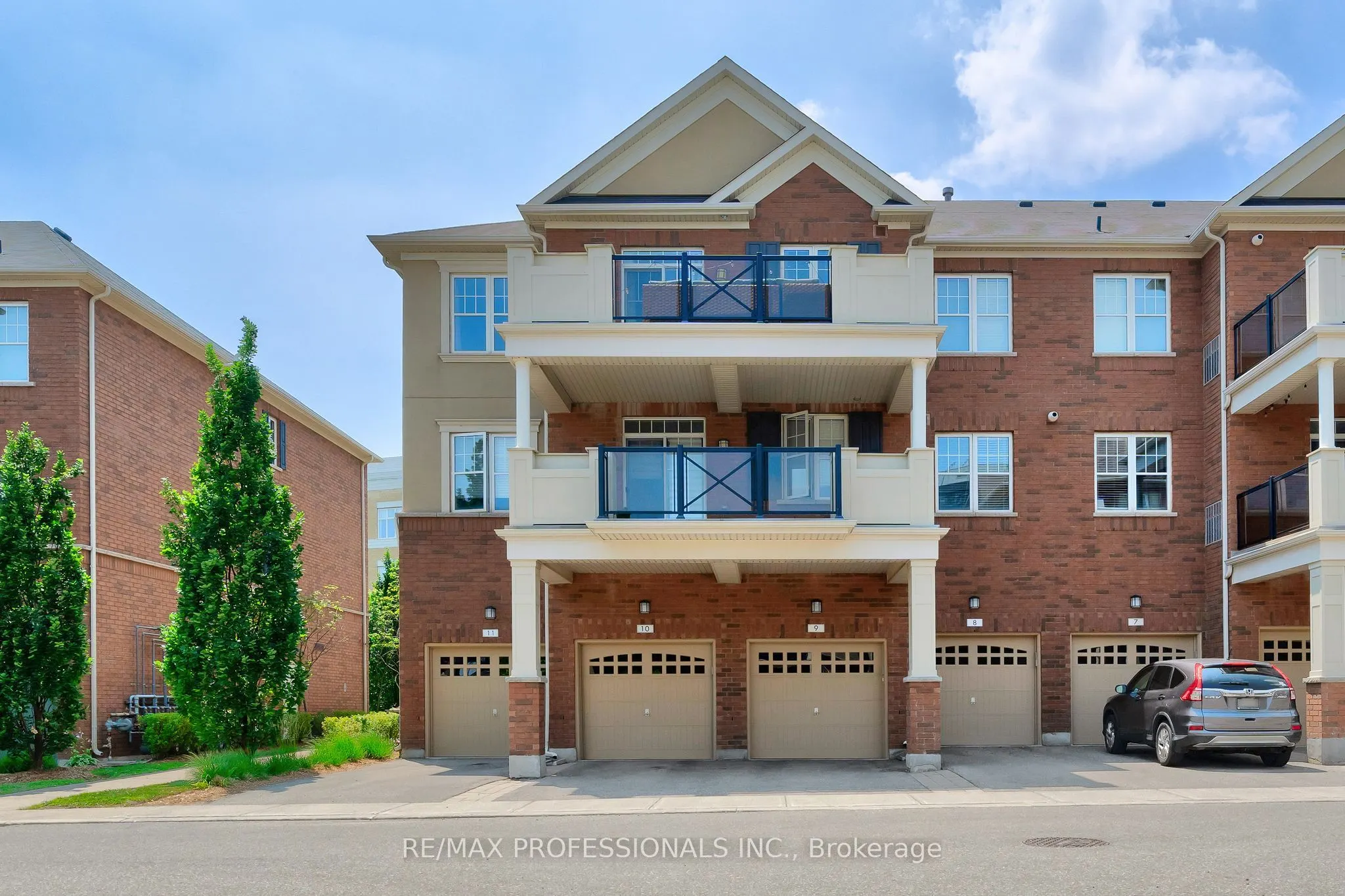 2339 Sawgrass Drive, #301