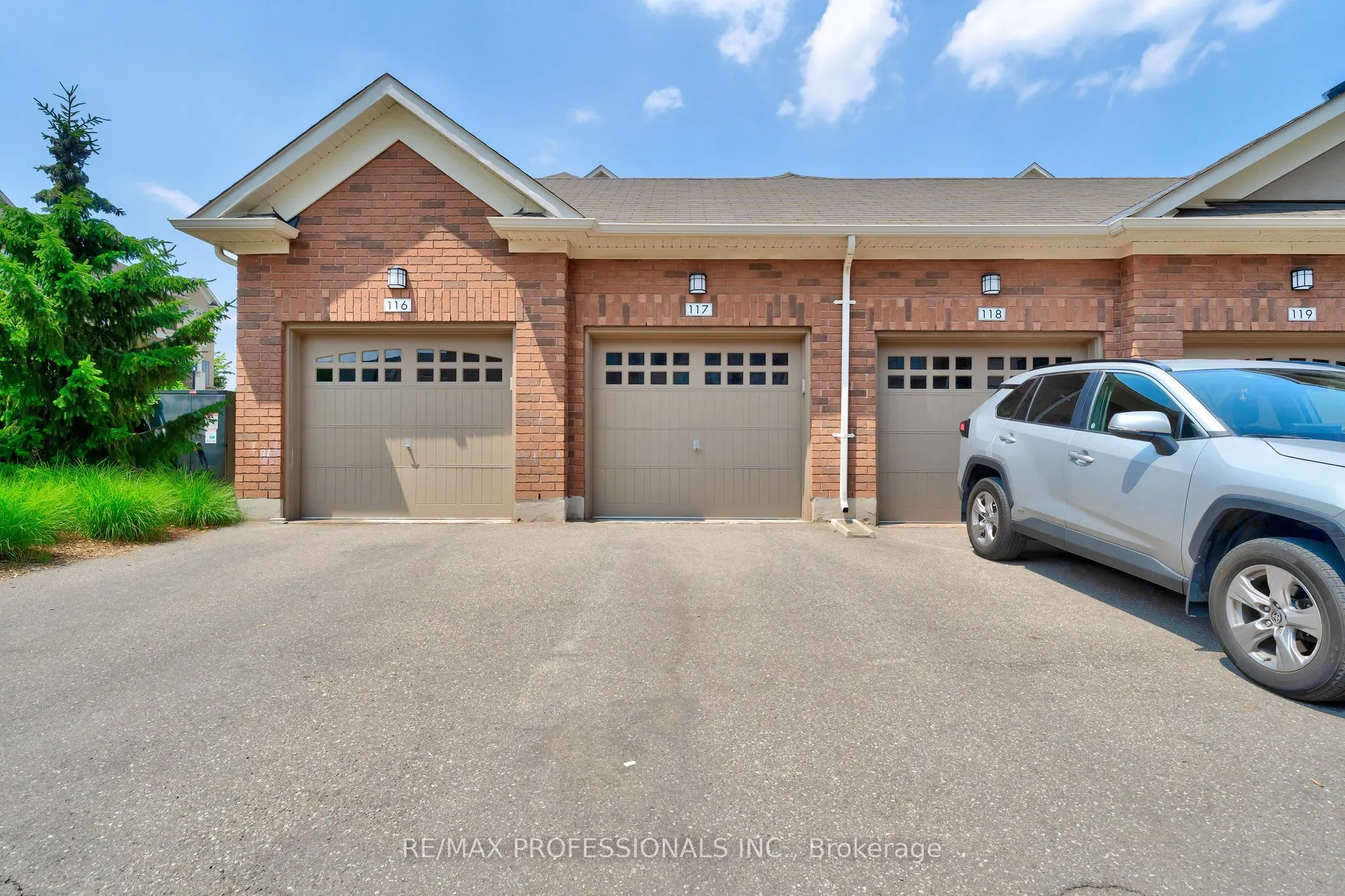 2339 Sawgrass Drive, #301