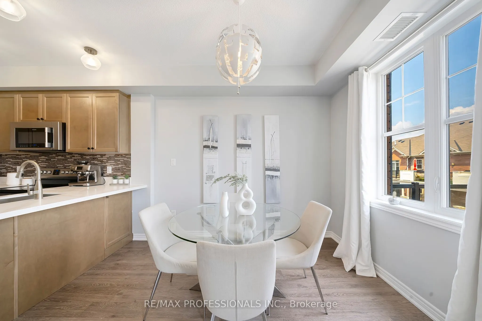 2339 Sawgrass Drive, #301