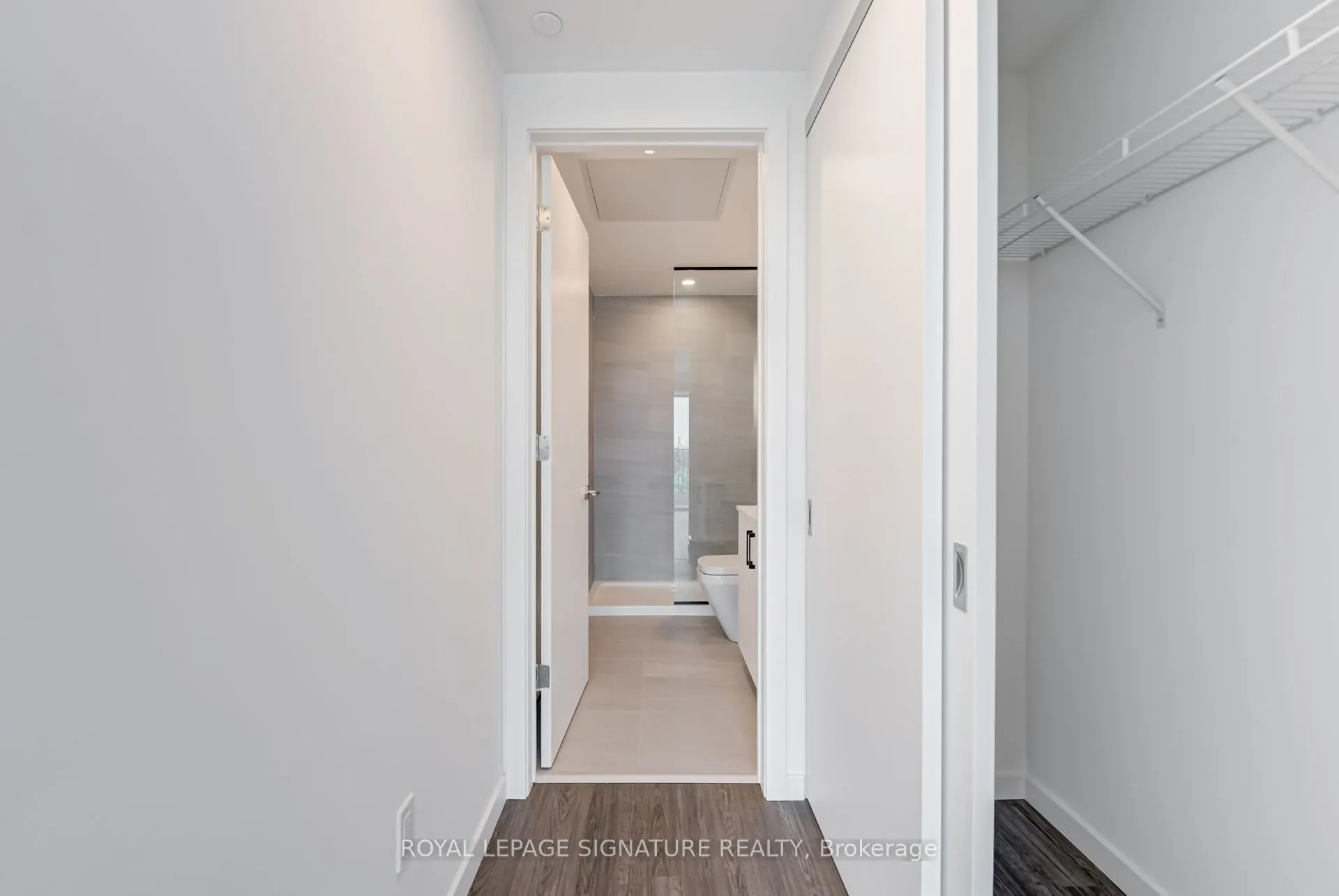 689 The Queensway, #624