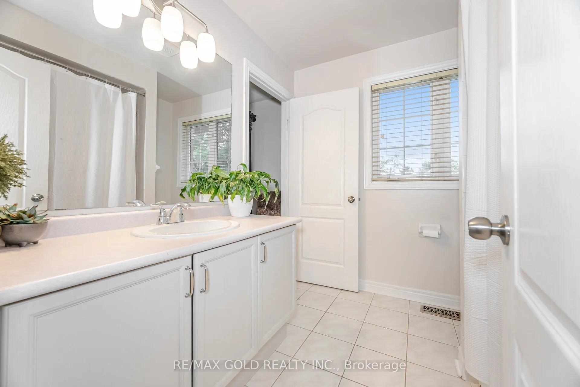 14 Martineau Road
