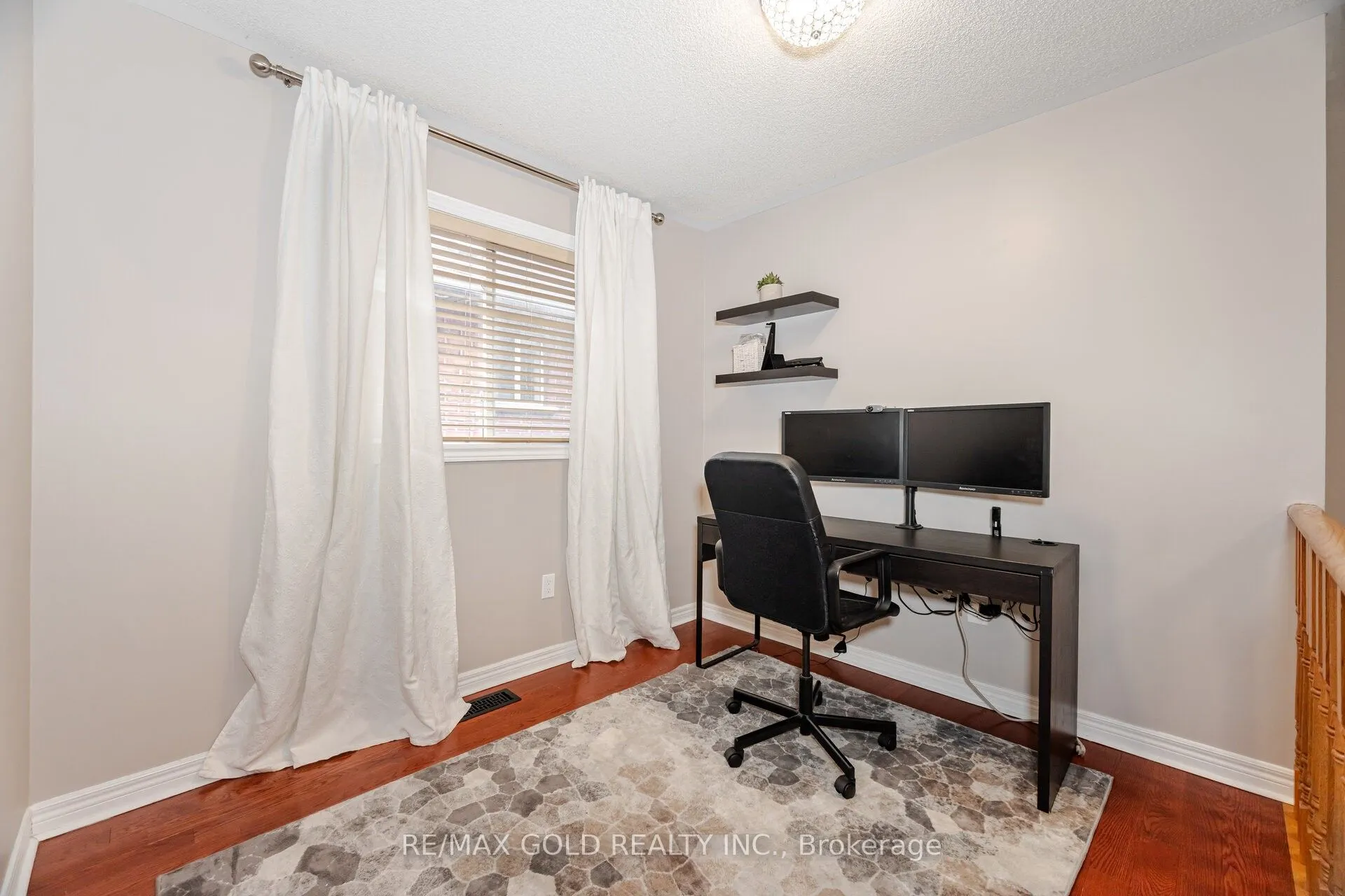 14 Martineau Road