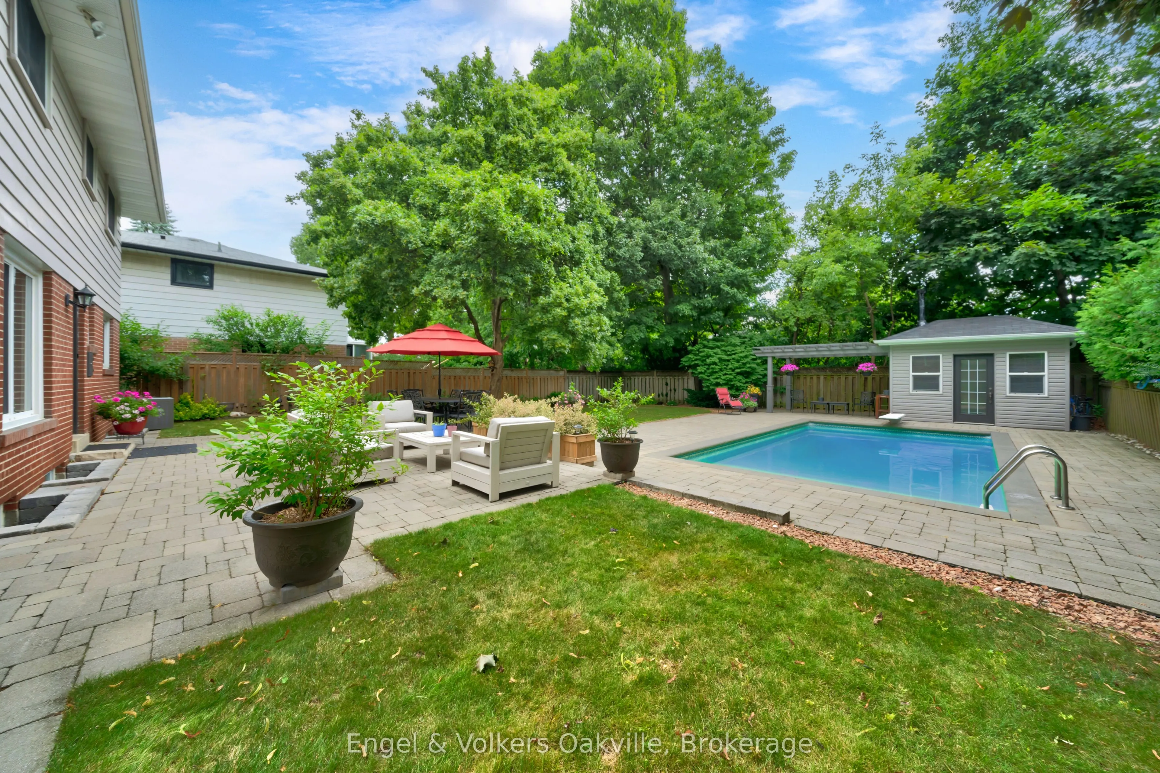 298 Edrich Court