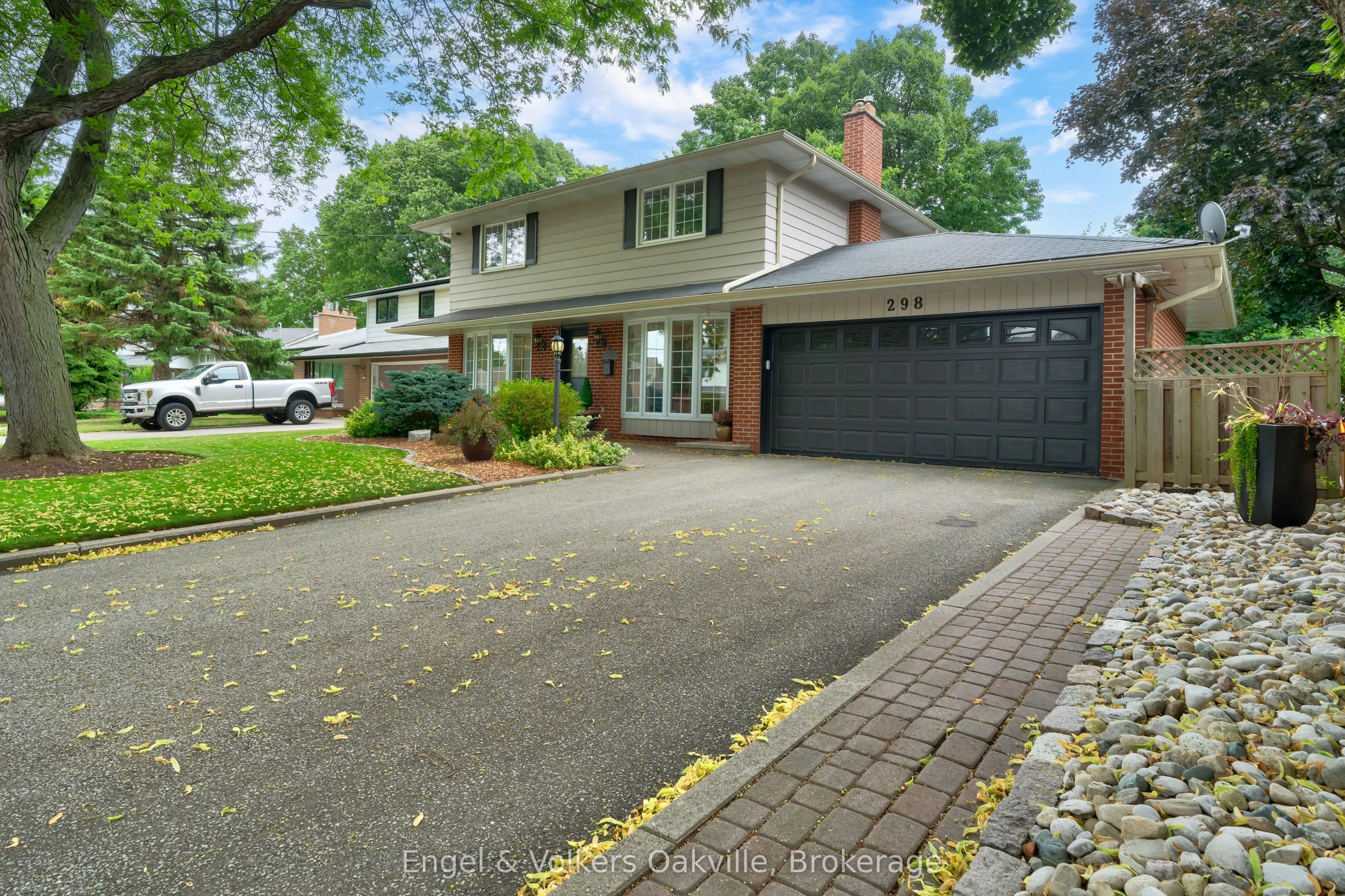 298 Edrich Court