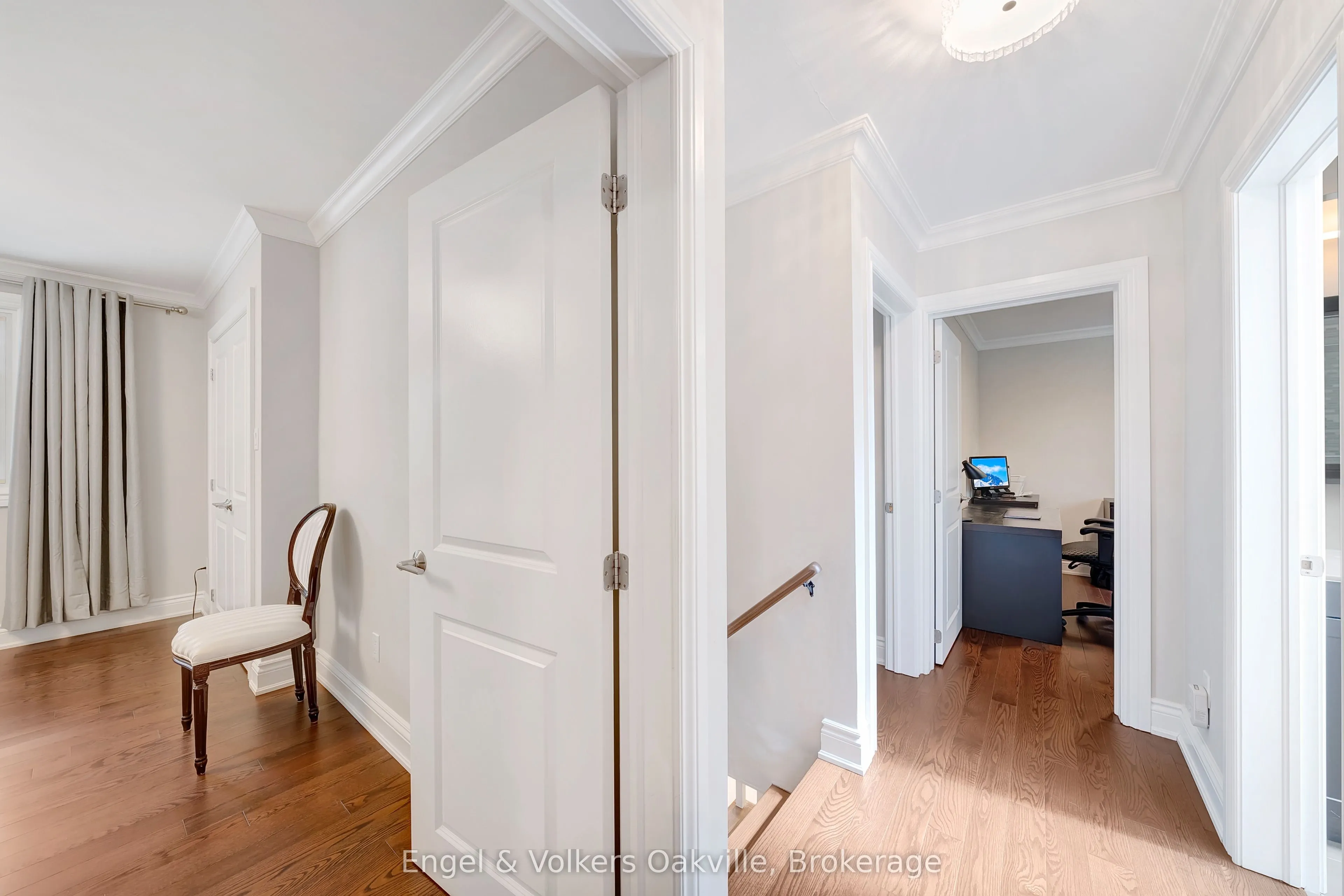 298 Edrich Court