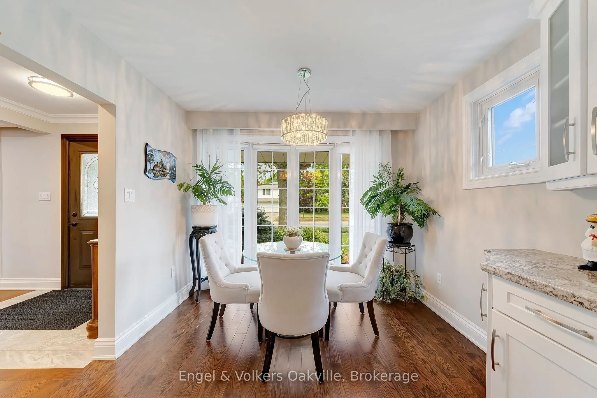 298 Edrich Court