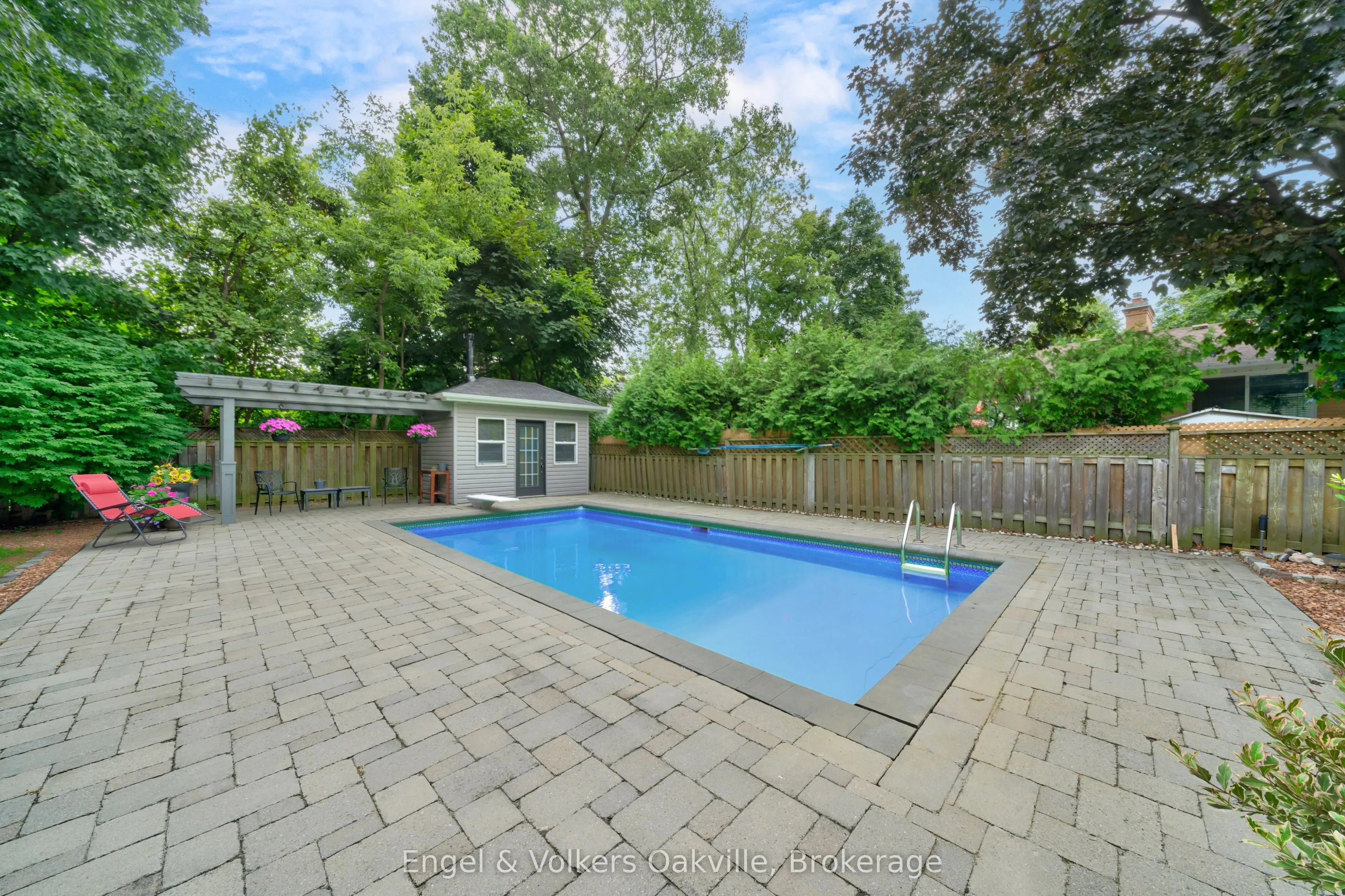 298 Edrich Court