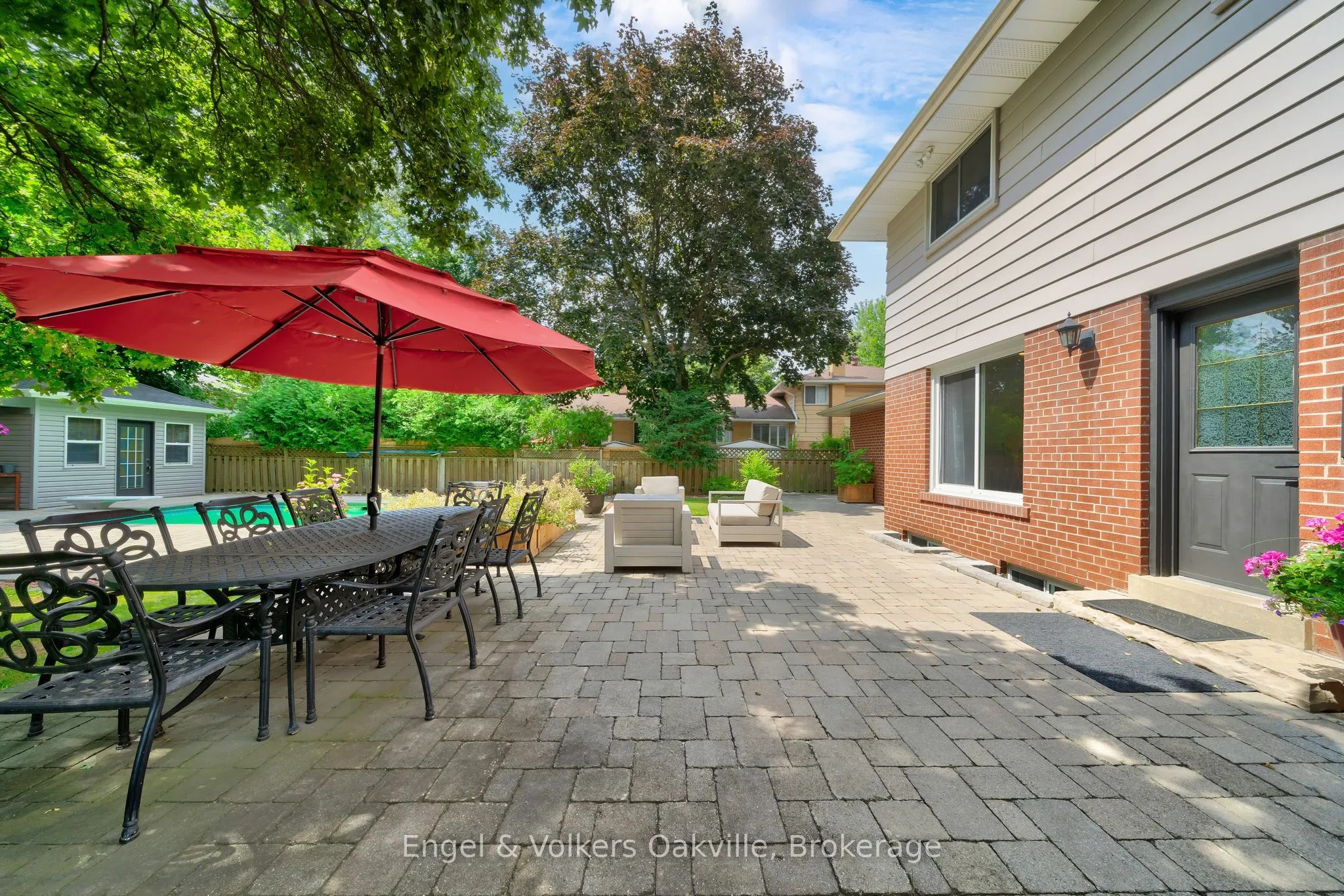 298 Edrich Court