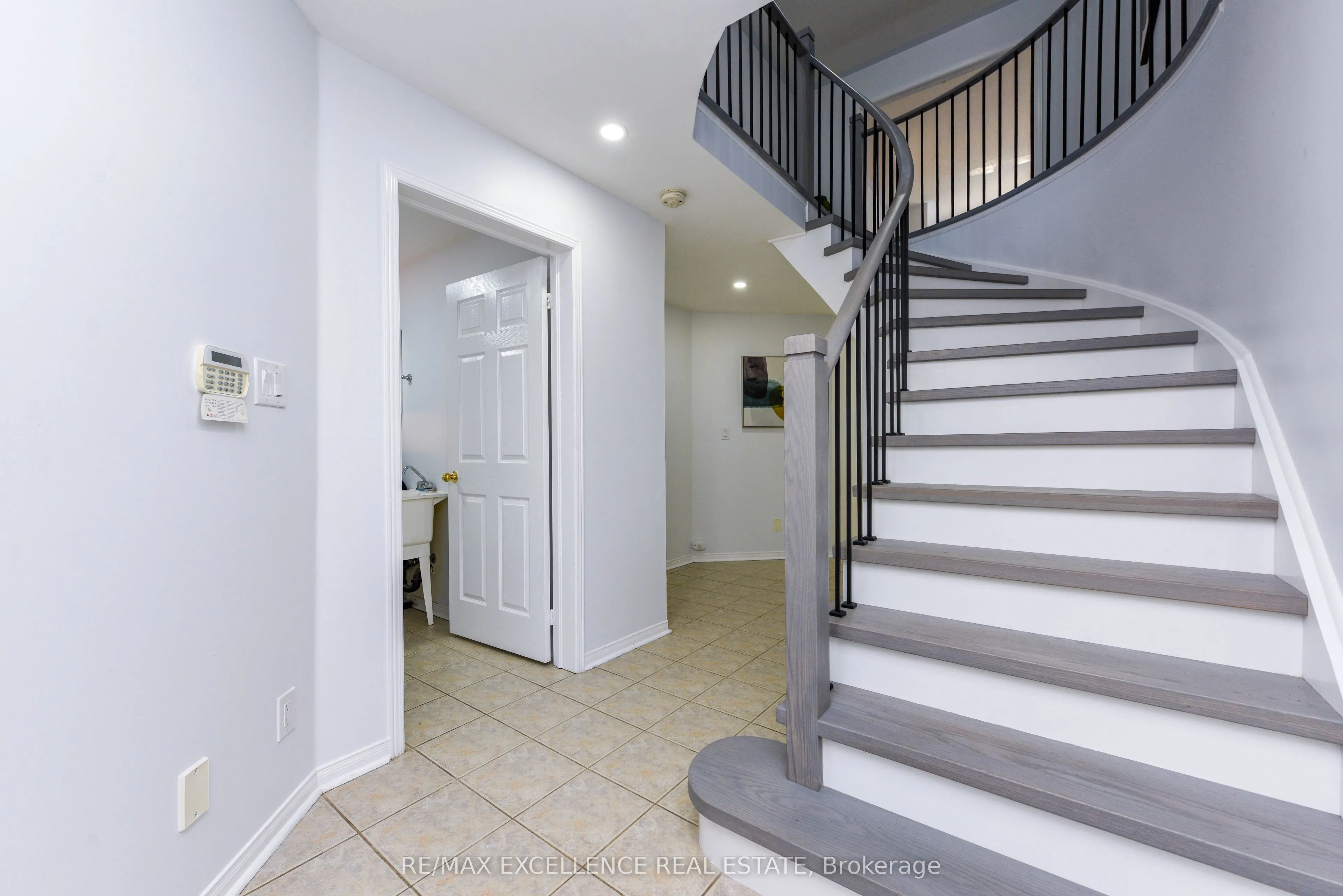 1166 Woodward Avenue