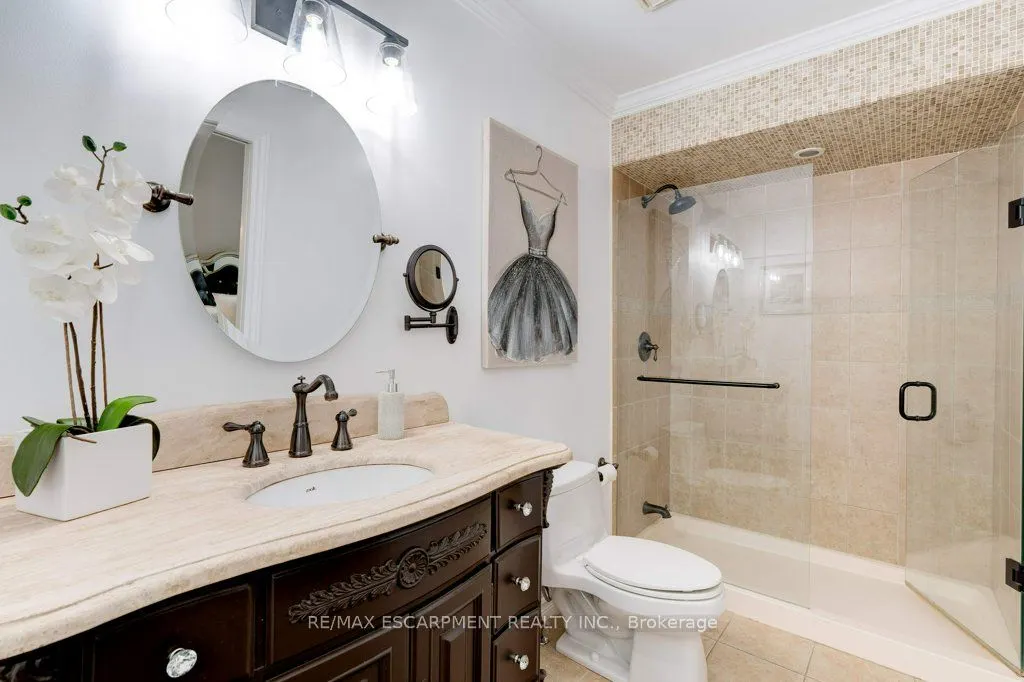 1280 Maple Crossing Boulevard, #11