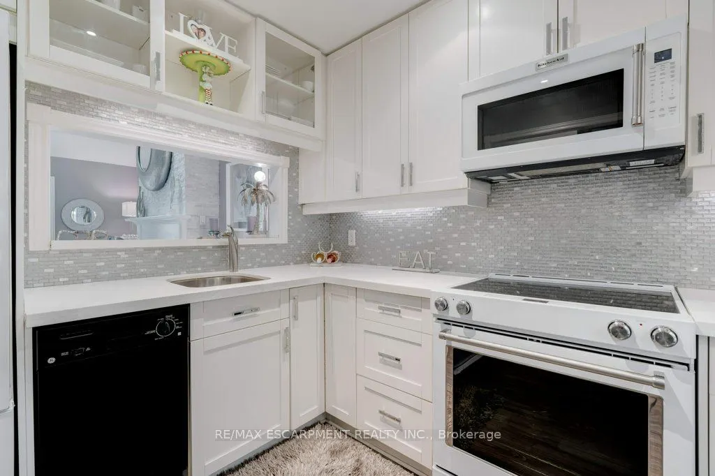 1280 Maple Crossing Boulevard, #11