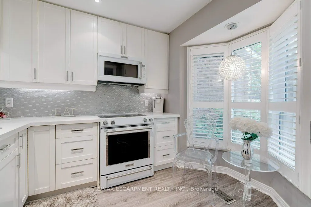 1280 Maple Crossing Boulevard, #11