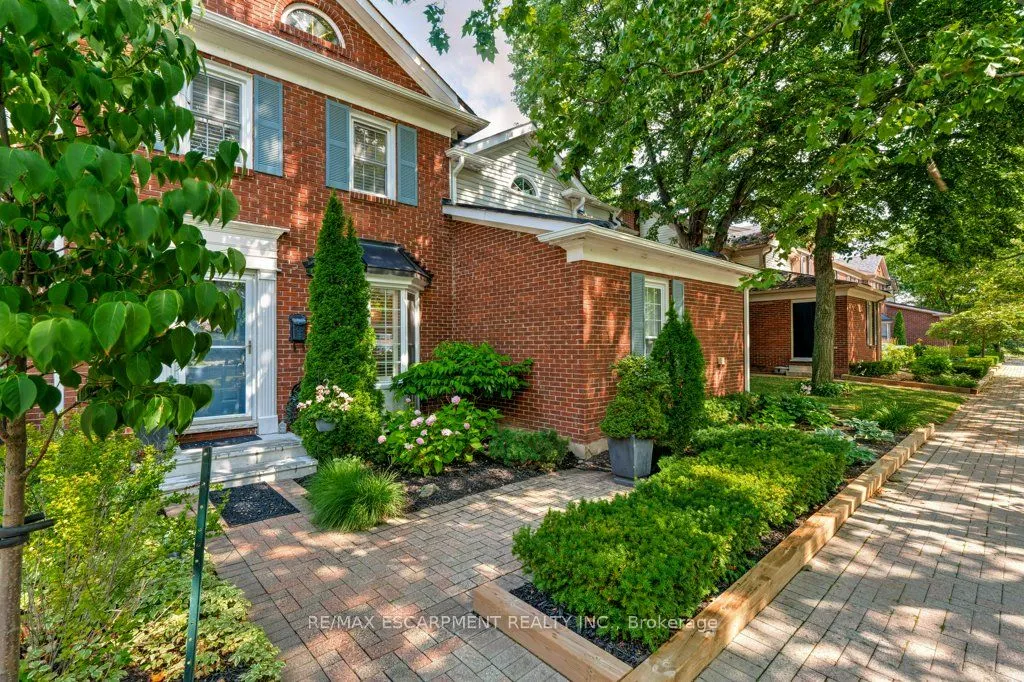 1280 Maple Crossing Boulevard, #11