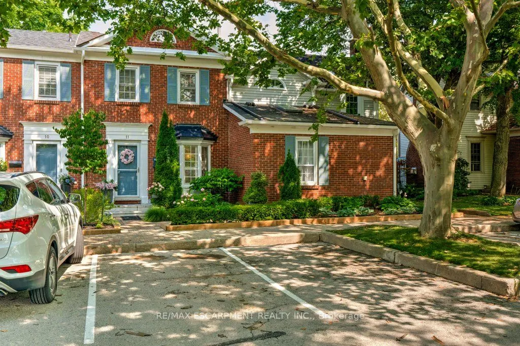 1280 Maple Crossing Boulevard, #11