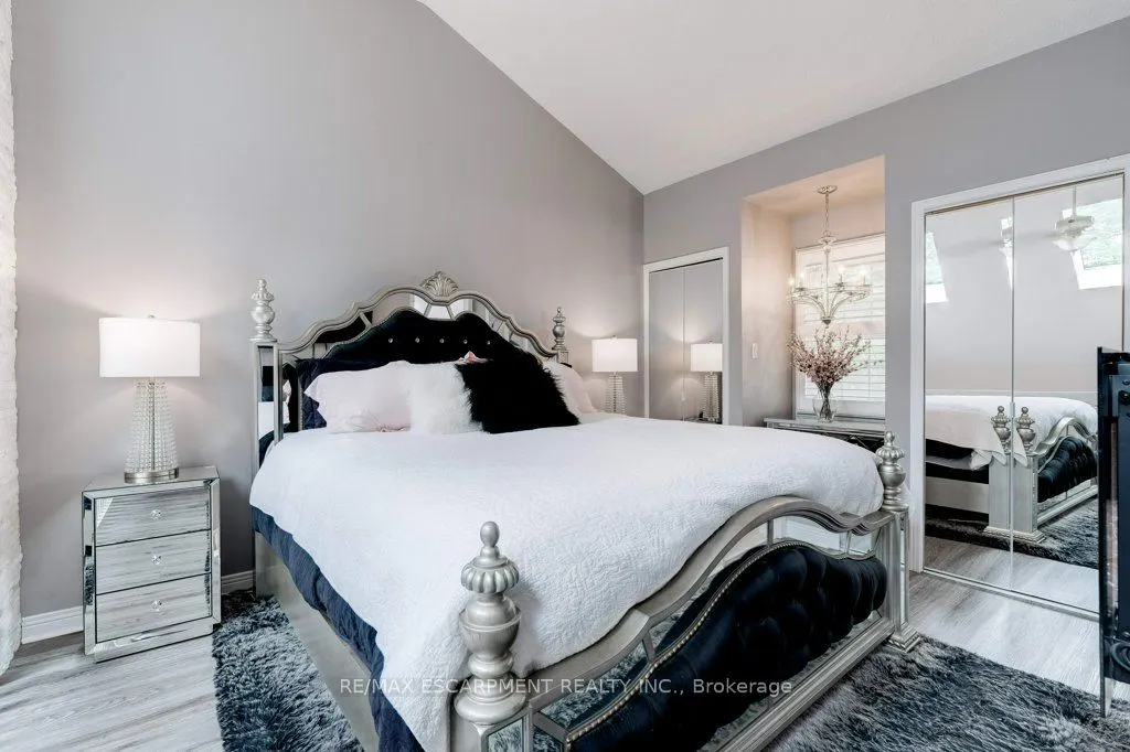1280 Maple Crossing Boulevard, #11